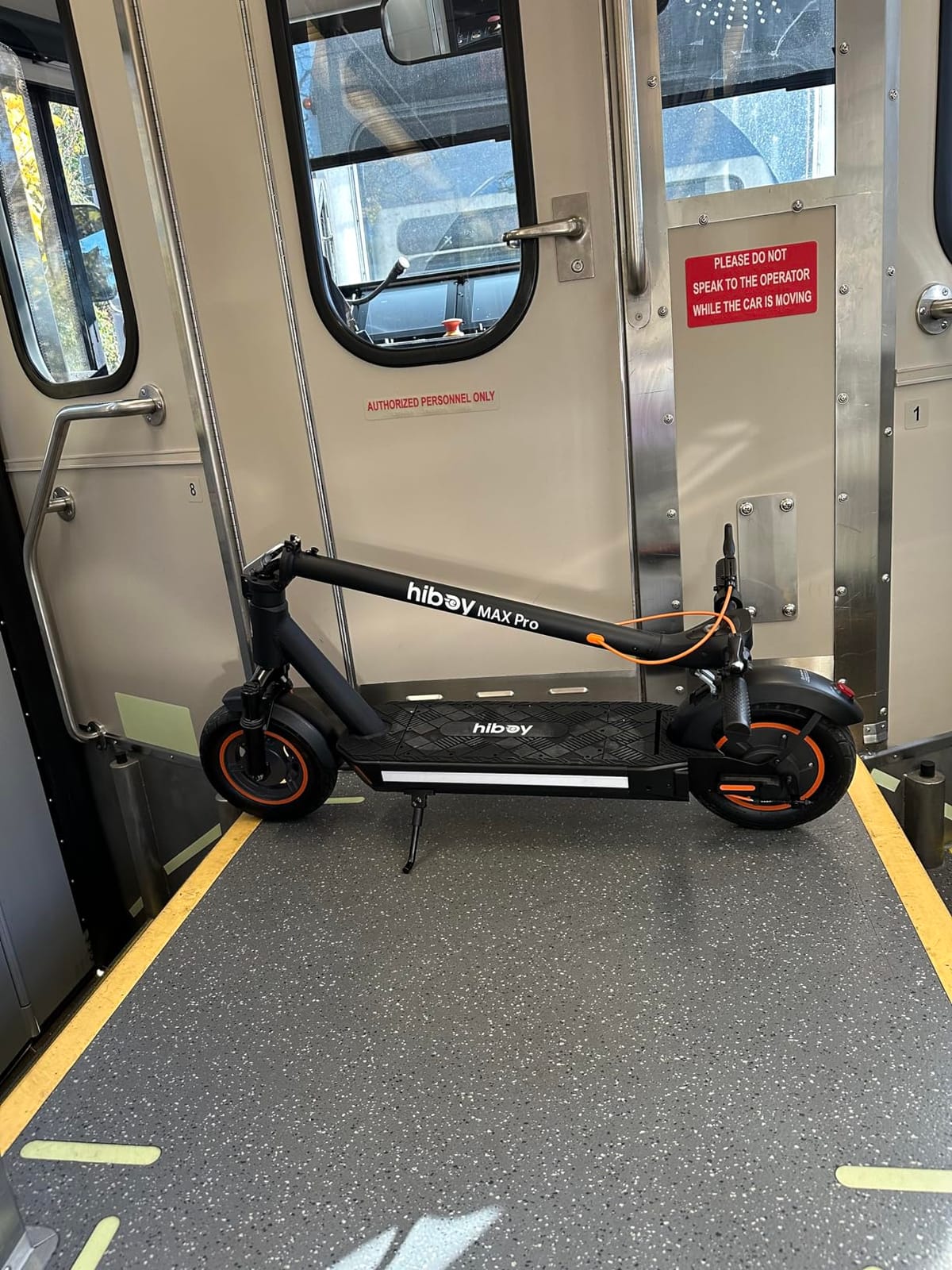 Hiboy MAX Pro Electric Scooter, 46.6 Miles & 22 MPH Commuting E-Scooter customer photo 2