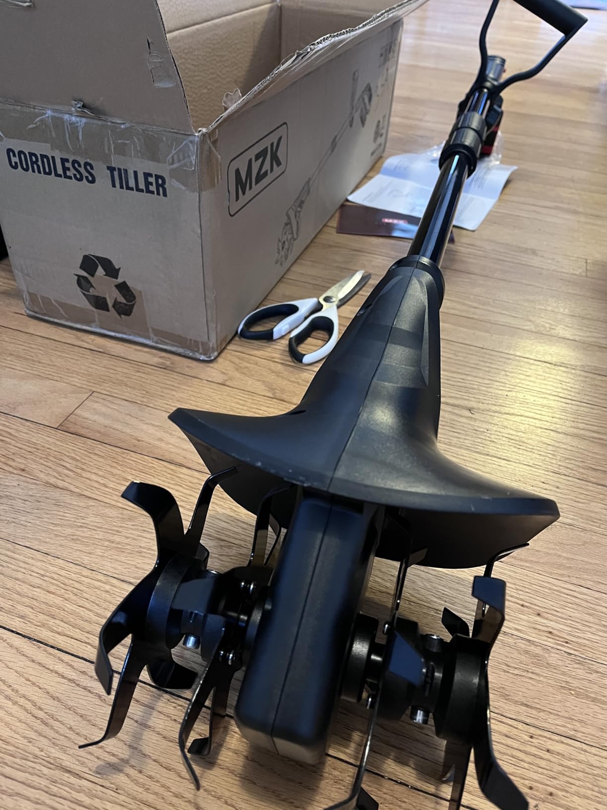 MZK 20V Cordless Tiller Cultivator, 8.5-Inch Steel Tines,360 RPM customer photo 2
