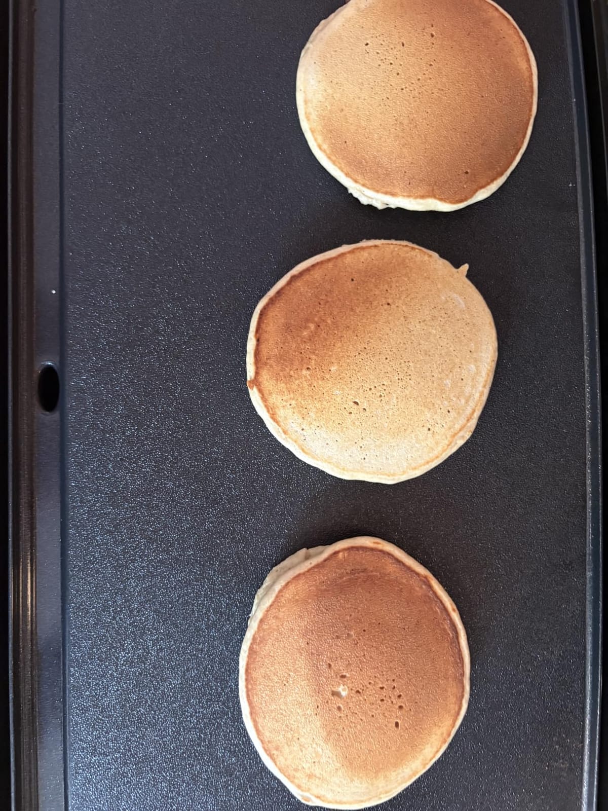 Chefman XL Electric Griddle with Removable Temperature Control, Immersible Flat Top Grill, Burger, Eggs, Pancake Griddle, Nonstick Extra Large Cooking Surface, Slide Out Drip Tray, 10 x 20 Inch customer photo 2
