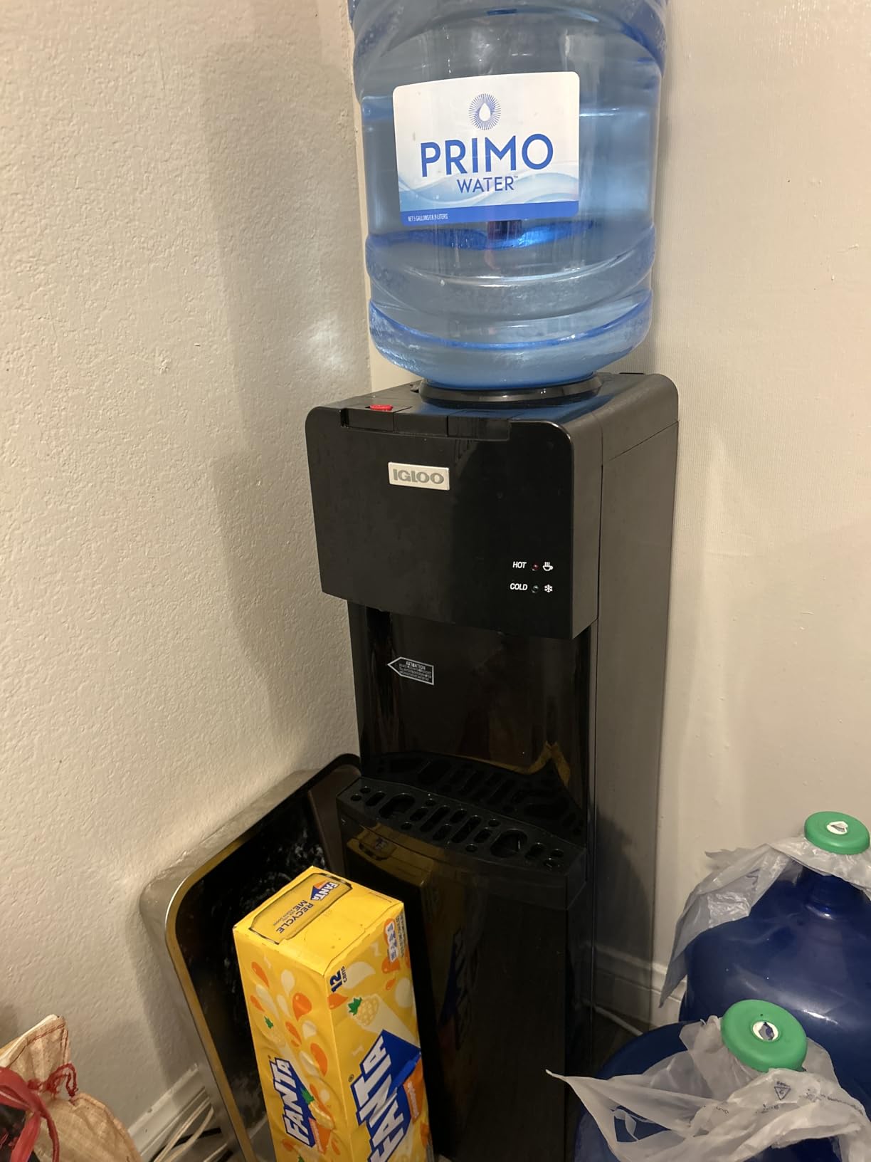Igloo Top Loading Water Cooler with Removable Tray & Energy-Saving Features - Water Tower with Hot, Cold Temperature Settings- Water Dispenser Fits 3 & 5-Gallon Jugs with Child Safety Lock- Stainless customer photo 2