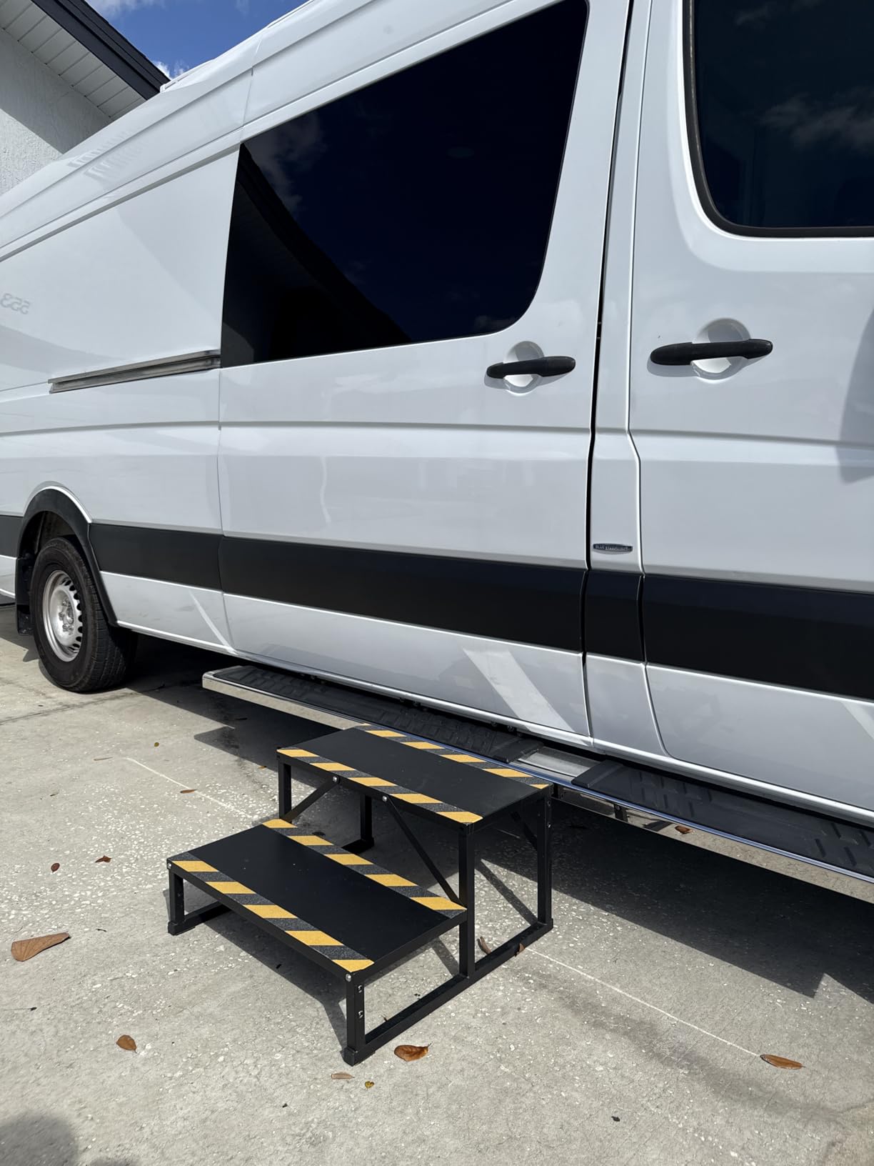 TOCRETOARE RV Steps with Handrail, Hot Tub 2 Steps with Handrail, Portable Stairs Steps for 5th Wheel RV, Mobile Home Stairs Outdoor RV Step Ladder for Camper and Porch with Non Slip Assist Handrail customer photo 2