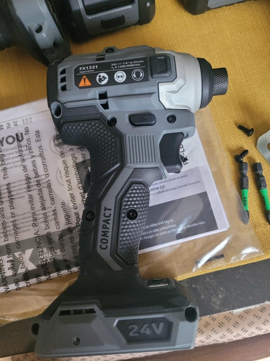 FLEX 24V Brushless Cordless 2-Tool Compact Combo Kit: 1/2-Inch 2-Speed Drill Driver and 1/4-Inch Hex Impact Driver with (2) 2.5Ah Lithium Batteries and 160W Fast Charger - FXM205-2A customer photo 1