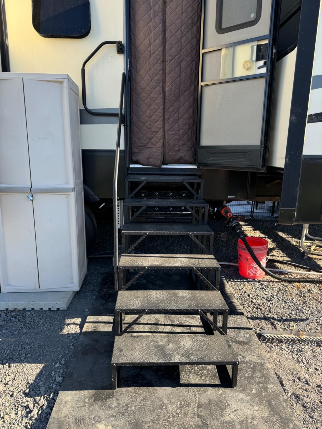 2 Step RV Steps with 2 Handrails, Outdoor RV Stairs with Anti-Slip Pedals customer photo 1