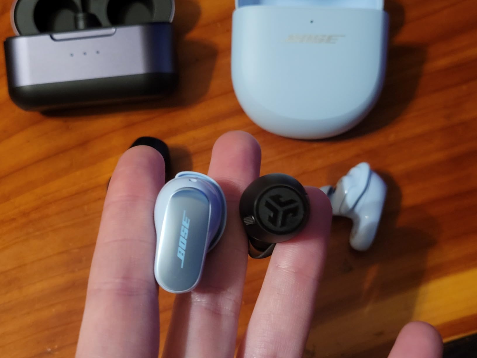 Bose QuietComfort Ultra Bluetooth Earbuds, Wireless Earbuds with Spatial Audio and World-Class Active Noise Cancellation, Deep Bass, Up to 6 Hours of Playtime, White Smoke customer photo 1