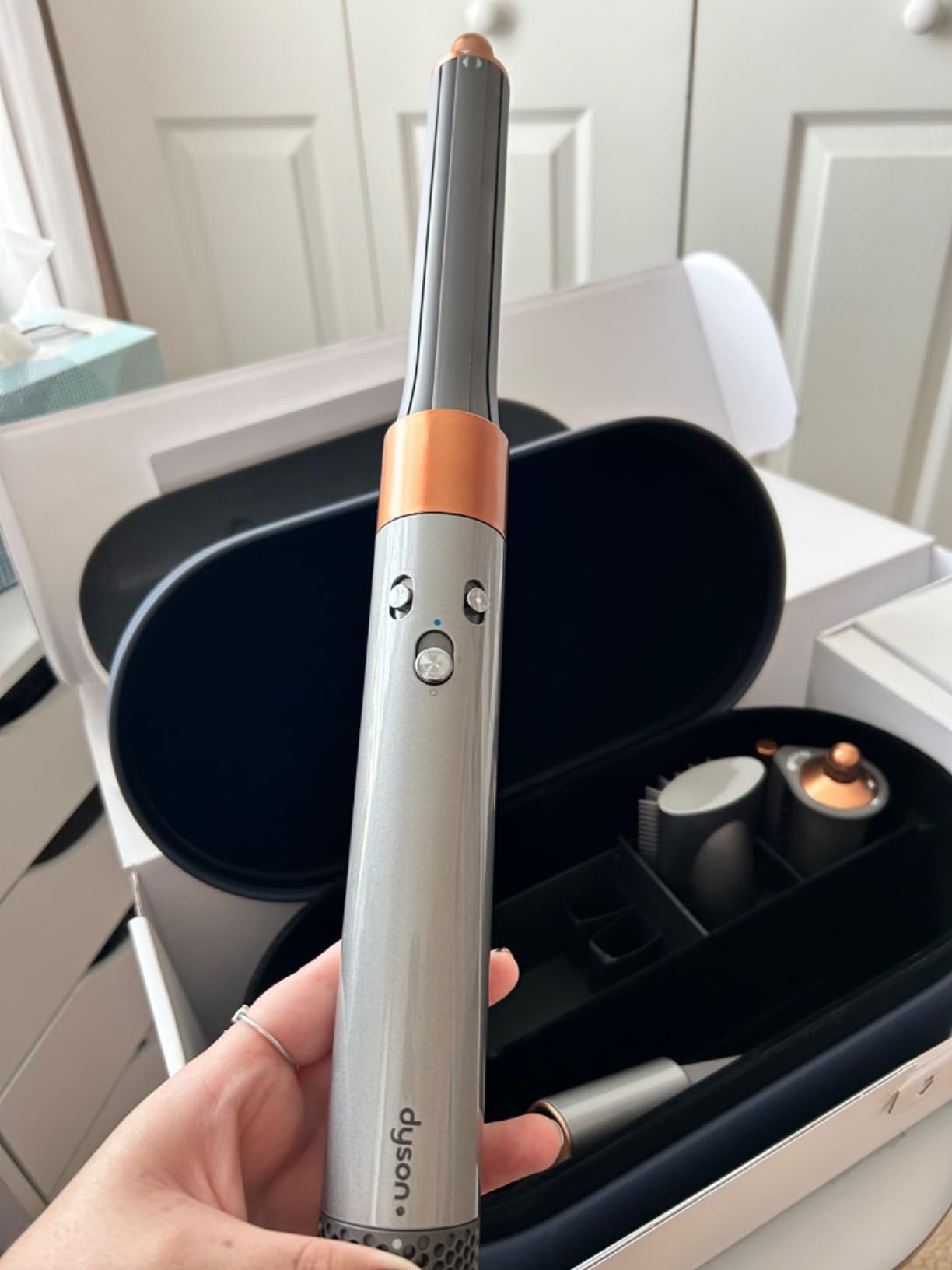 Dyson Airwrap™ Multi-Styler Complete Long customer photo 1
