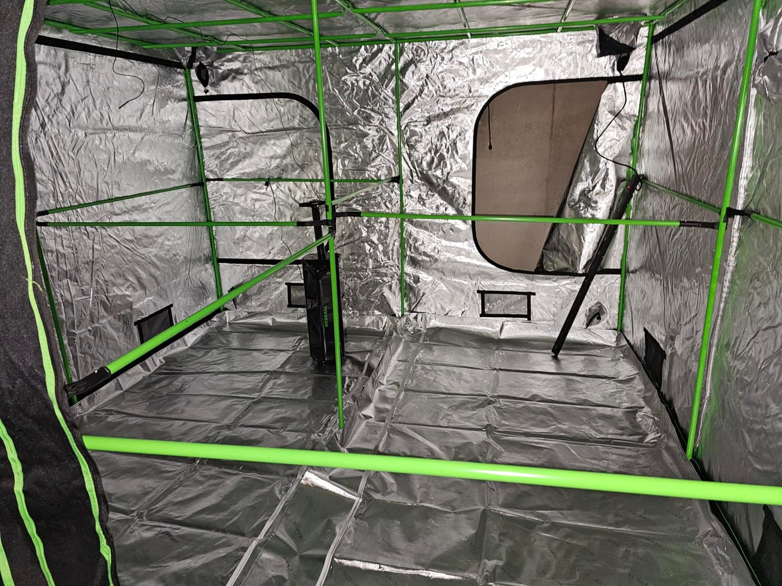 VIVOSUN P888 PRO 8x8 Grow Tent Large Indoor Growing Tents 96x96x80 customer photo 1