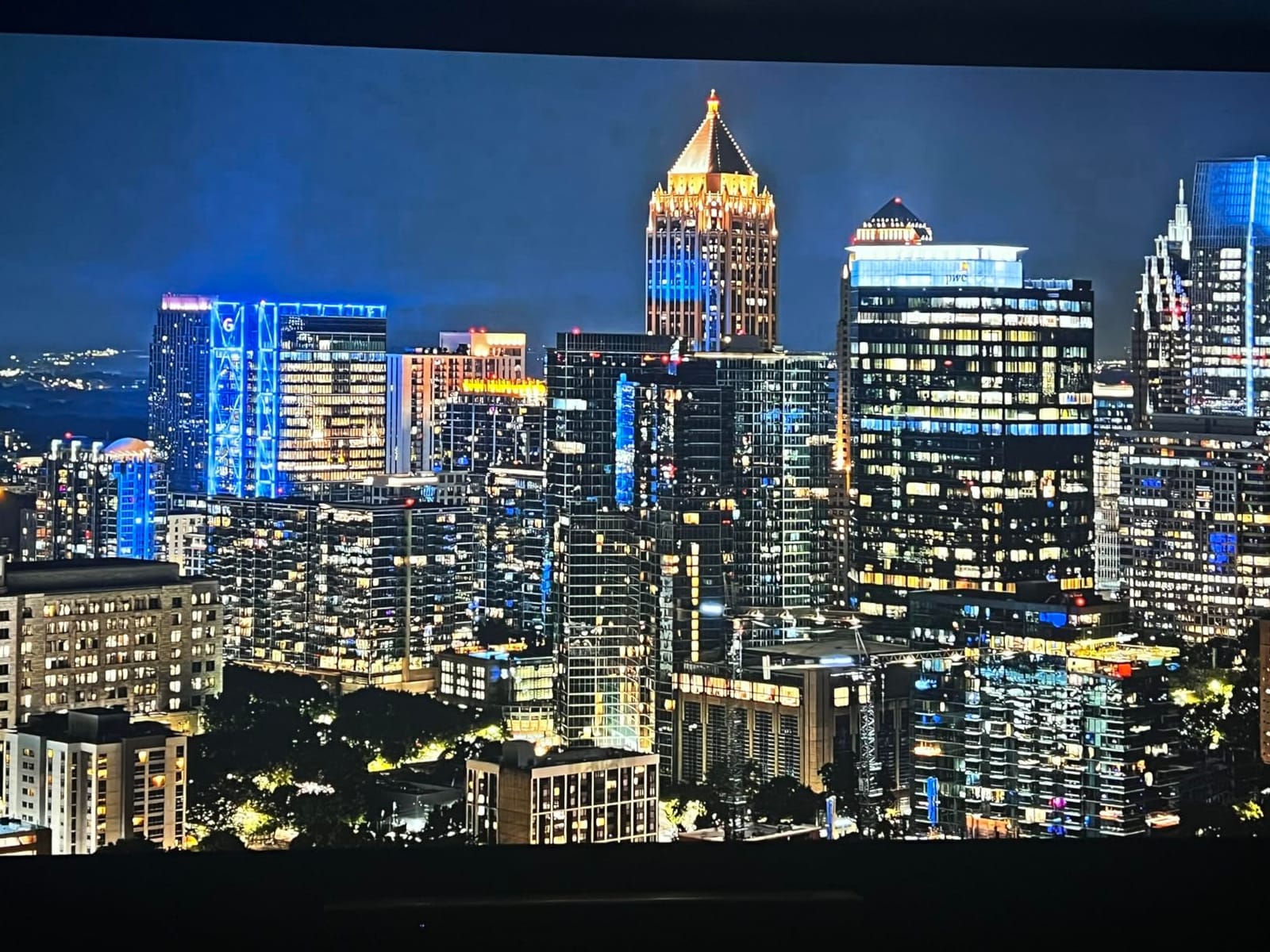 ViewSonic LX700-4K 4K UHD Laser Gaming Projector 3500 Lumens 240Hz Xbox customer photo 1