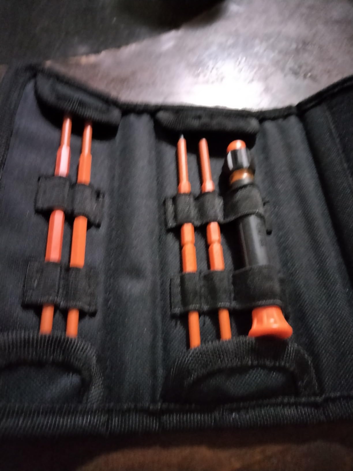 Klein Tools 32584INSR Precision 8-in-1 Screwdriver Set with Case, 1000V Rated Insulated Set with Phillips, Slotted and Tamperproof TORX Bits customer photo 2