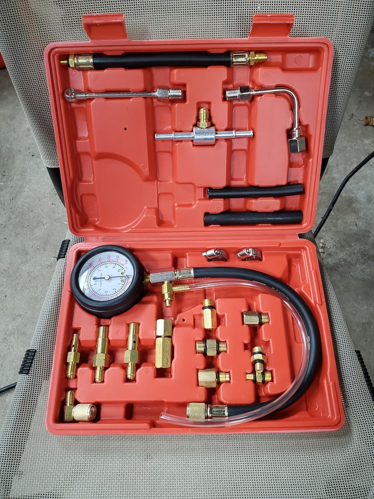 0-140PSIFuel Injection Pressure Tester Kit, Pro Fuel Pressure Tester Kit, Car Truck Motorcycle Diagnostic Tool customer photo 2