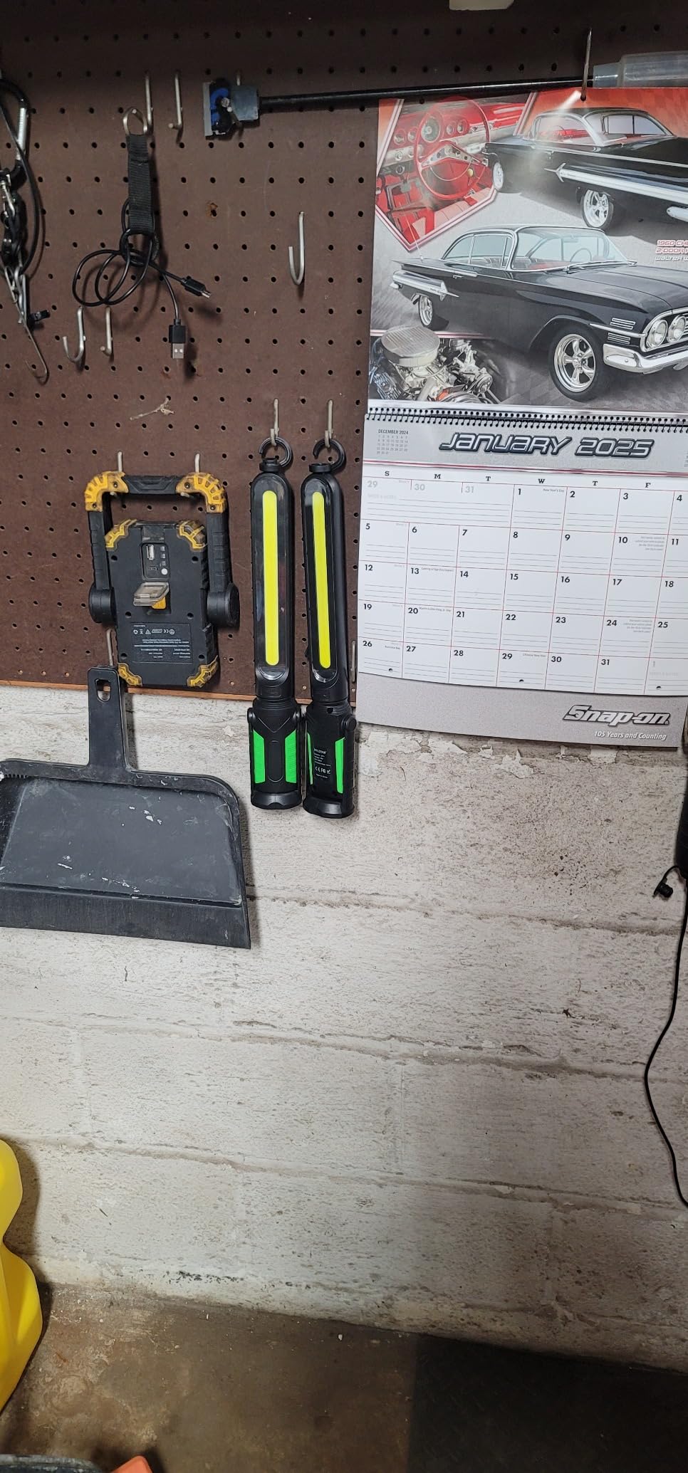 SYLSTAR Work Light for Mechanic, 2400LM LED, 4400mAh Rechargeable, Magnetic, Underhood Work Light with Hooks for Car Repairing/Inspection/Garage/Workshop/Emergency customer photo 1