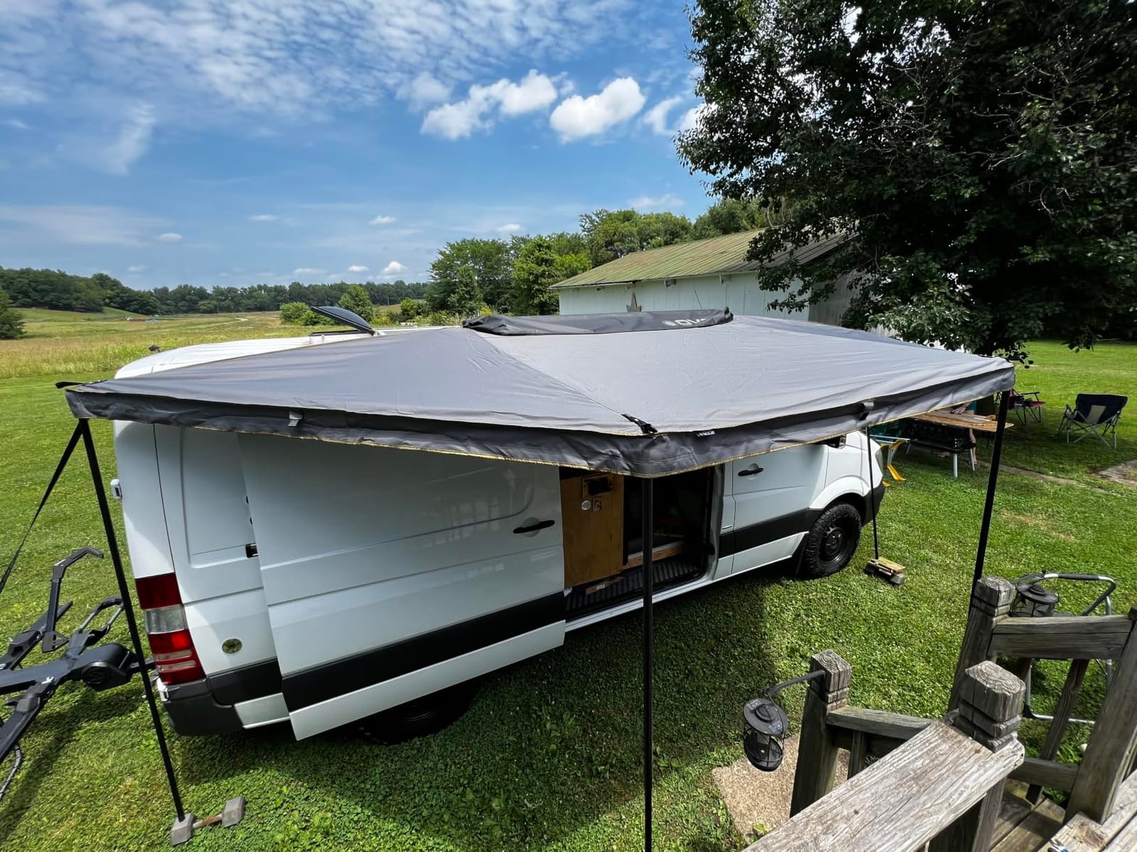 Overland Vehicle Systems 19609917 HD Nomadic 180 LTE Awning Universal | 59 Sq Ft of Coverage | Dark Gray Fabric with Black Travel Cover Included | Twist and Lock Technology | Heat-Sealed Seams customer photo 1