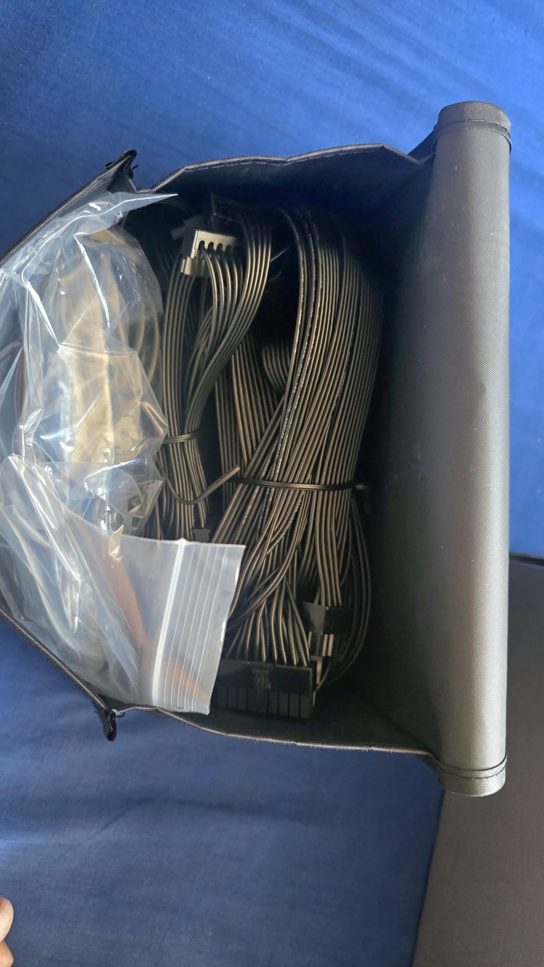Thermaltake GF1 Fully Modular ATX 850W Power Supply - 80 Plus Gold - Ultra Quiet - Zero RPM, PS-TPD-0850FNFAGU-P customer photo 1