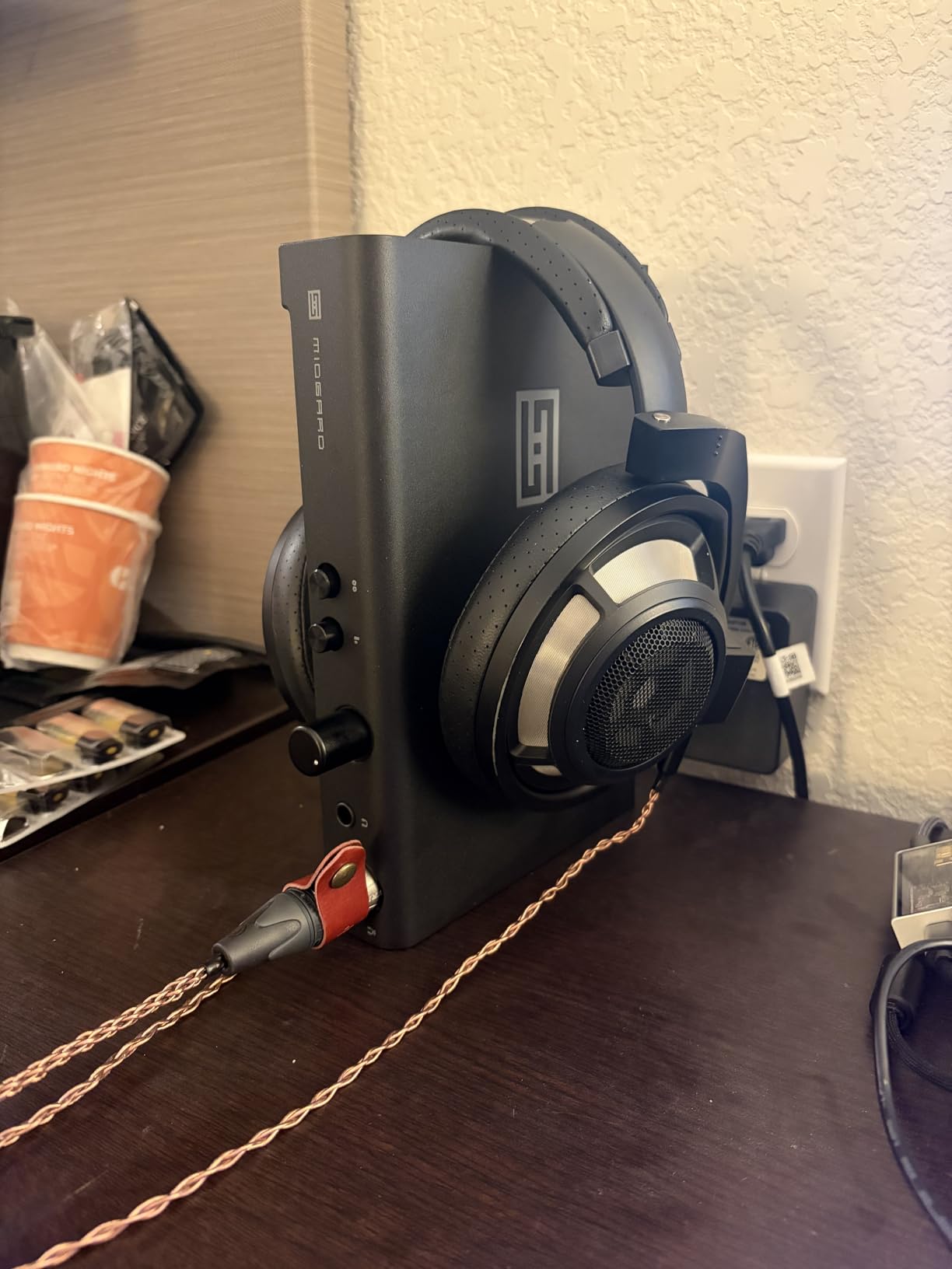 Schiit Midgard Headphone Amp and Preamp with Balanced Inputs and Outputs customer photo 2