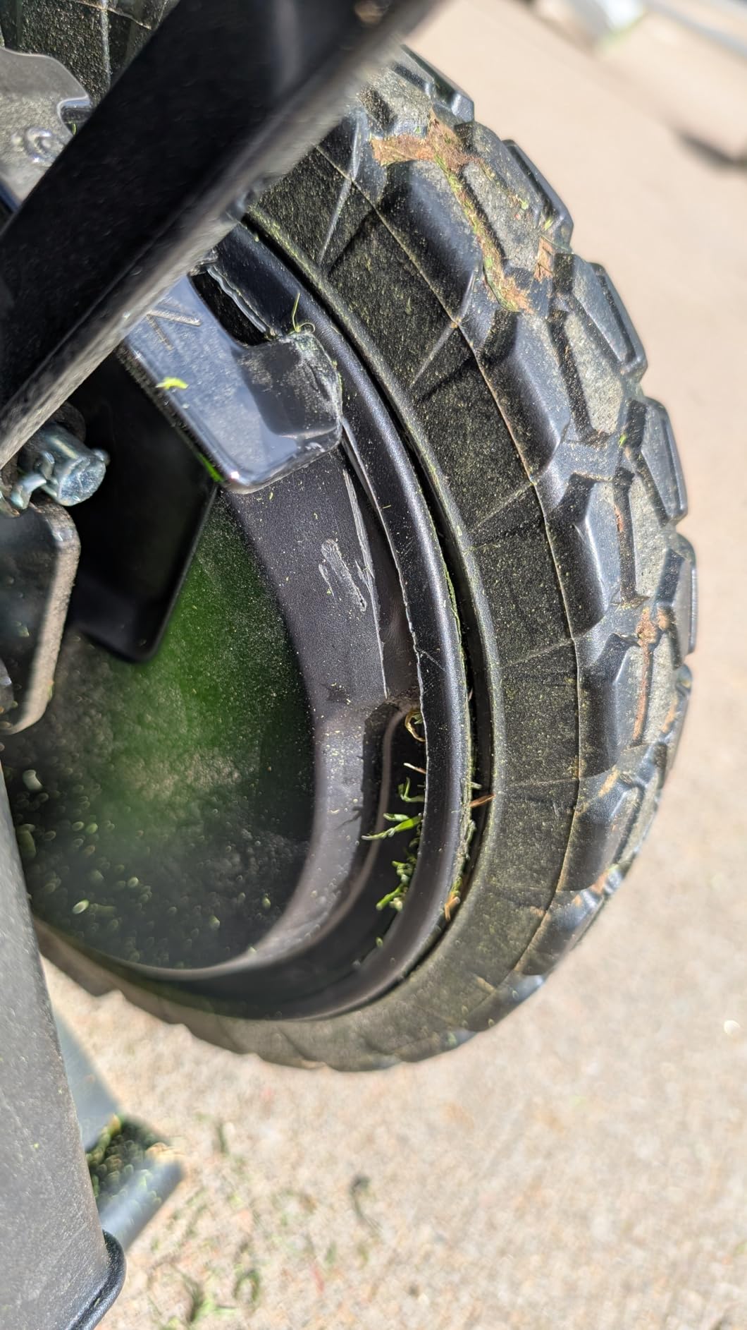 Greenworks 80V 25in Self-Propelled Lawn Mower, 4.0 Ah Battery and Charger customer photo 2