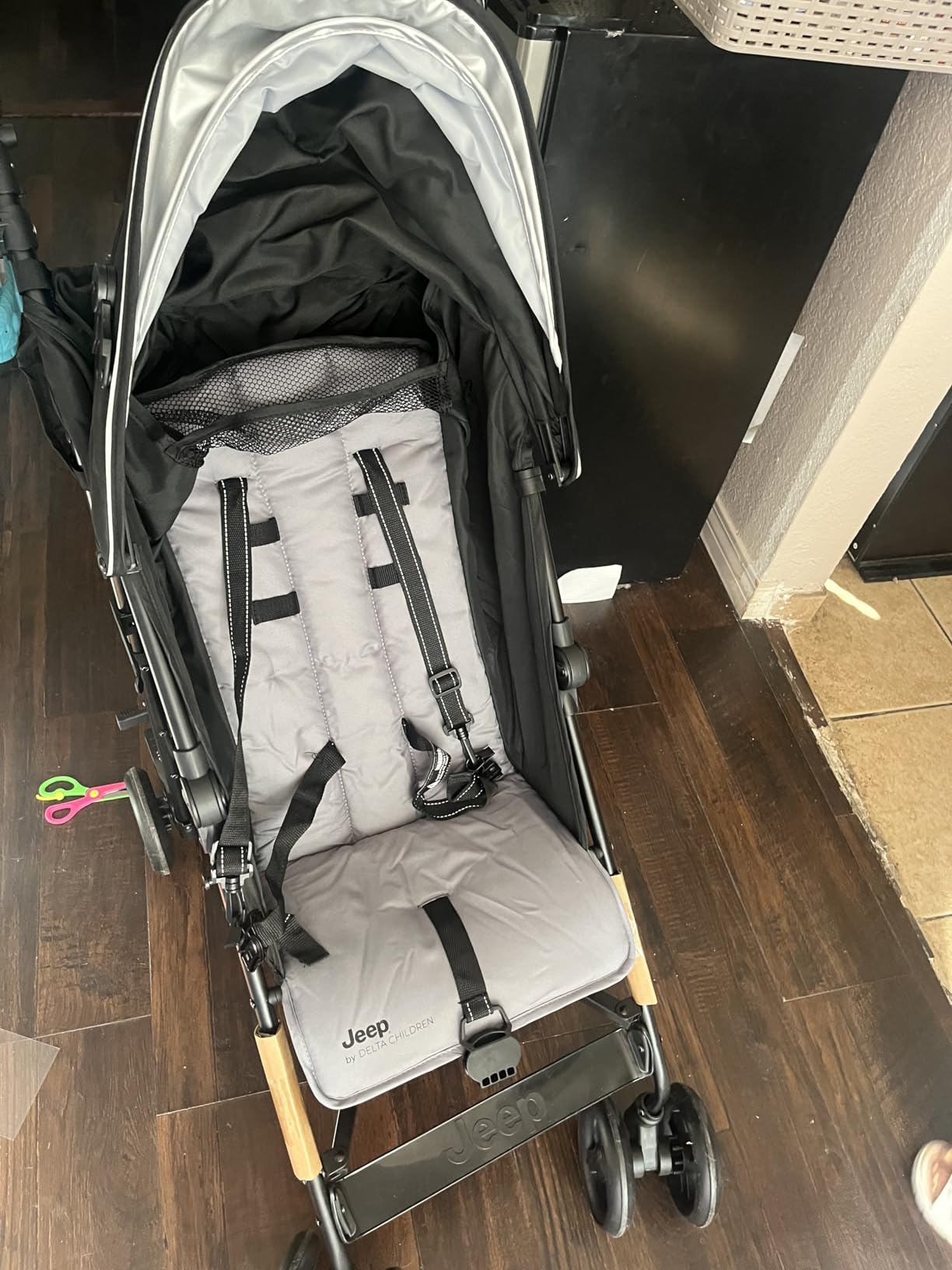 Jeep PowerGlyde Stroller by Delta Children Lightweight Travel Stroller with Smoothest Ride & Compact Fold, 3-Position Recline, Extra Large Storage Basket, Olive Green customer photo 2