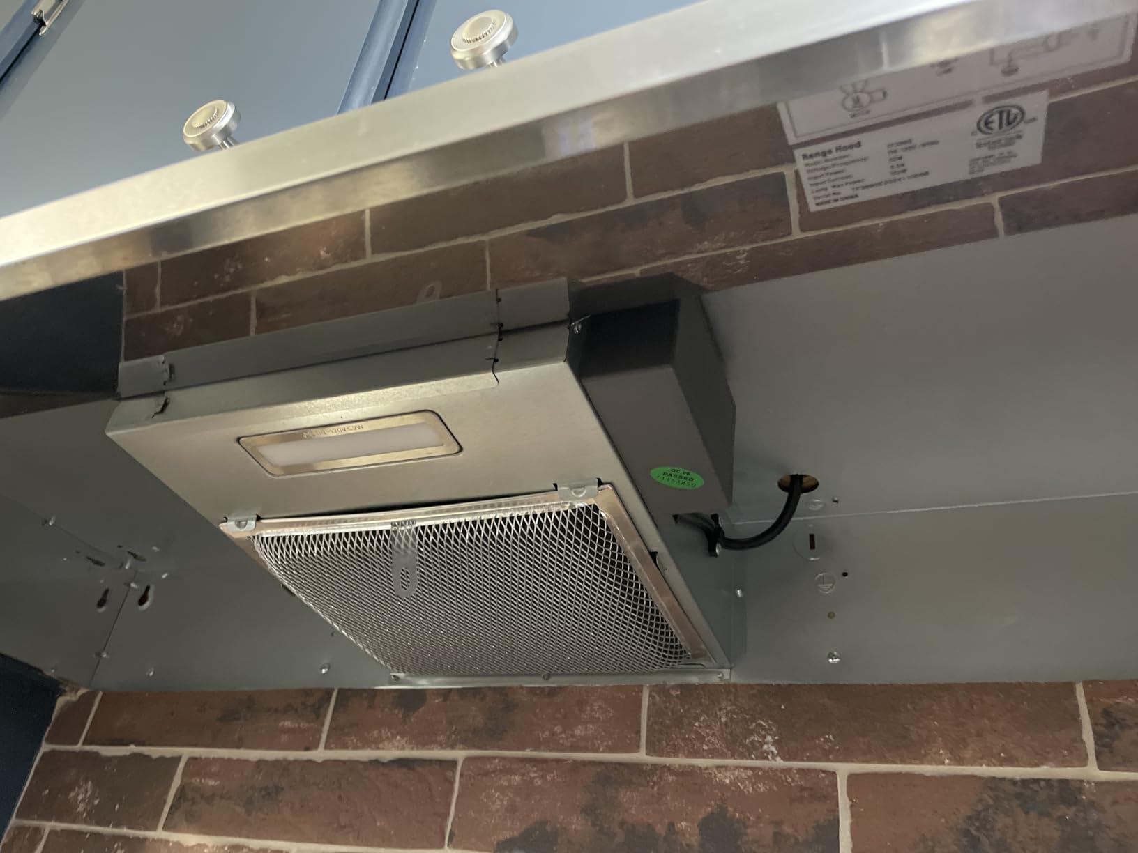 SNDOAS 30 inch Range Hood Ducted/Ductless Convertible Stainless Steel Range Hood Under Cabinet with Rocker Button Control,Vent Hood with LED Light,2 Speed Exhaust Fan,Under Cabinet Hood,Silver customer photo 1