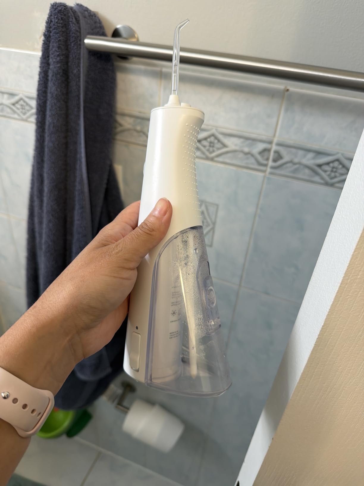 Waterpik Cordless Pulse 3100 Portable Water Flosser, Rechargeable, White | 2 Settings, 1 Precision Tip & 1 Tongue Cleaner Tip for Fresh Breath, Travel, Shower Use, ADA Accepted, WF-20 Amazon Exclusive customer photo 2