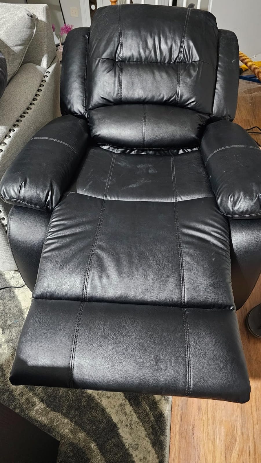 Upgrade 4D Massage Chair Zero Gravity Massage Chair Full Body and Recliner AI Voice Control Auto Legrest Calf & Foot Rollers Heated Program Customization Black customer photo 2