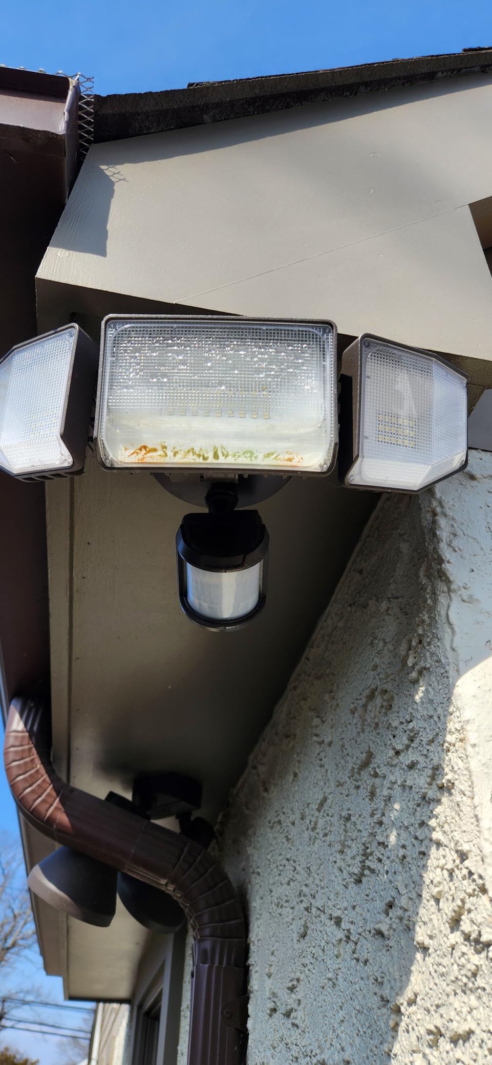 Abovizo 85W LED Security Lights Motion Sensor Light Outdoor, 8500LM Dusk to Dawn, IP65 Waterproof, 6500K, 3 Head Motion Detected Flood Light, Floodlight for Outside, Garage, Yard, Porch (White) customer photo 2