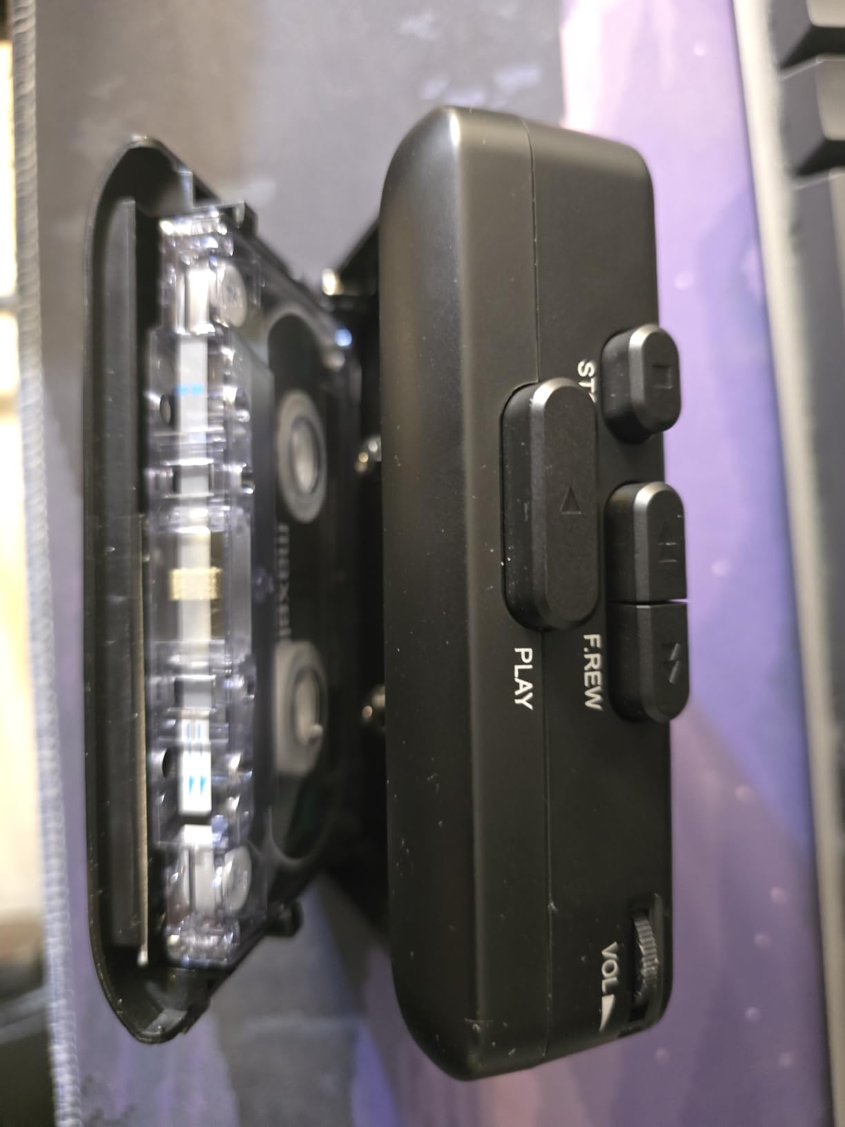 K7 Cassette Player, Converts Tapes to MP3, Built-in Microphone, 16GB Card customer photo 1