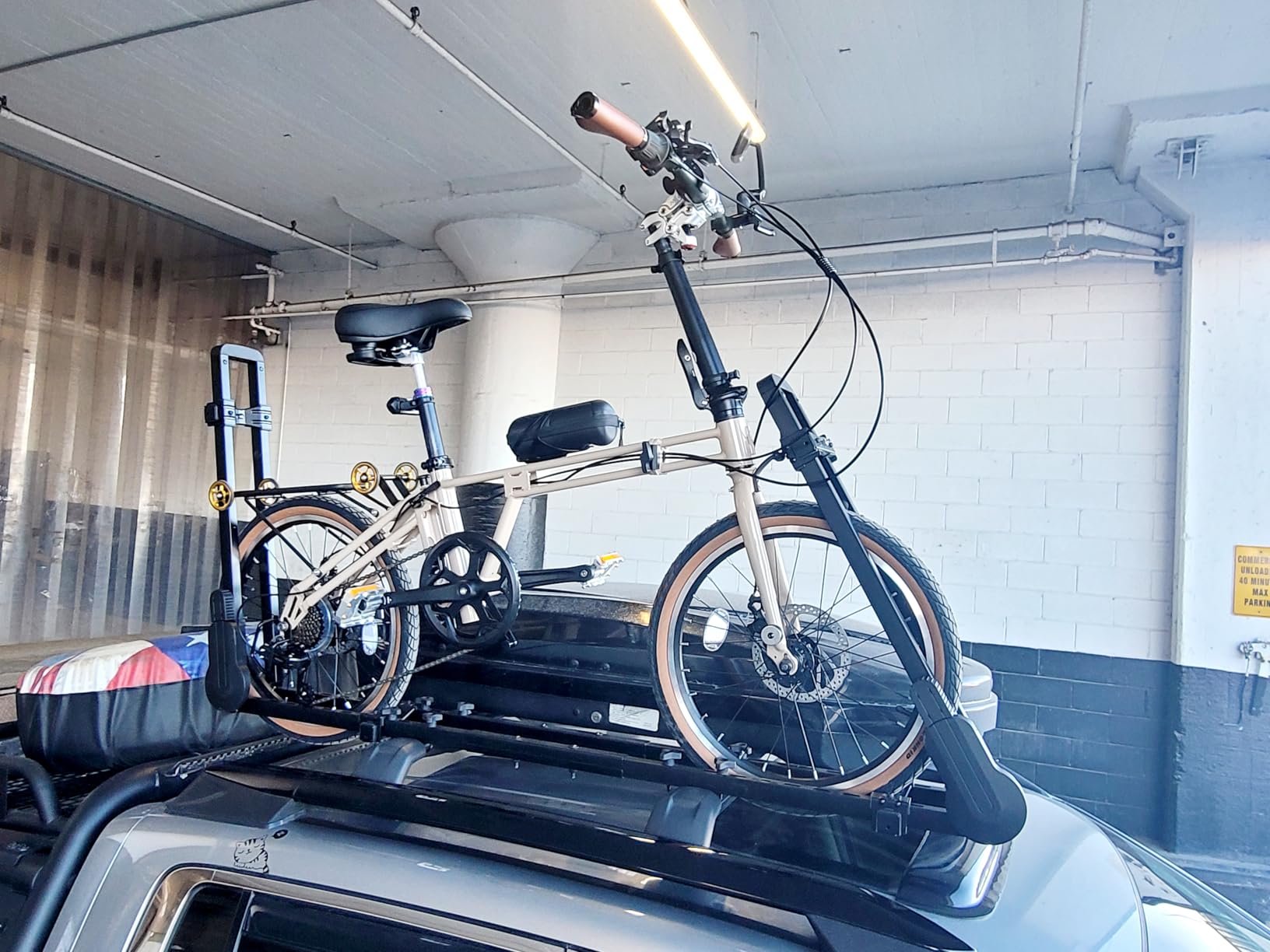 Roof Bike Rack, Upright Dual-Arm Rooftop Bike Carrier for Car SUV customer photo 2