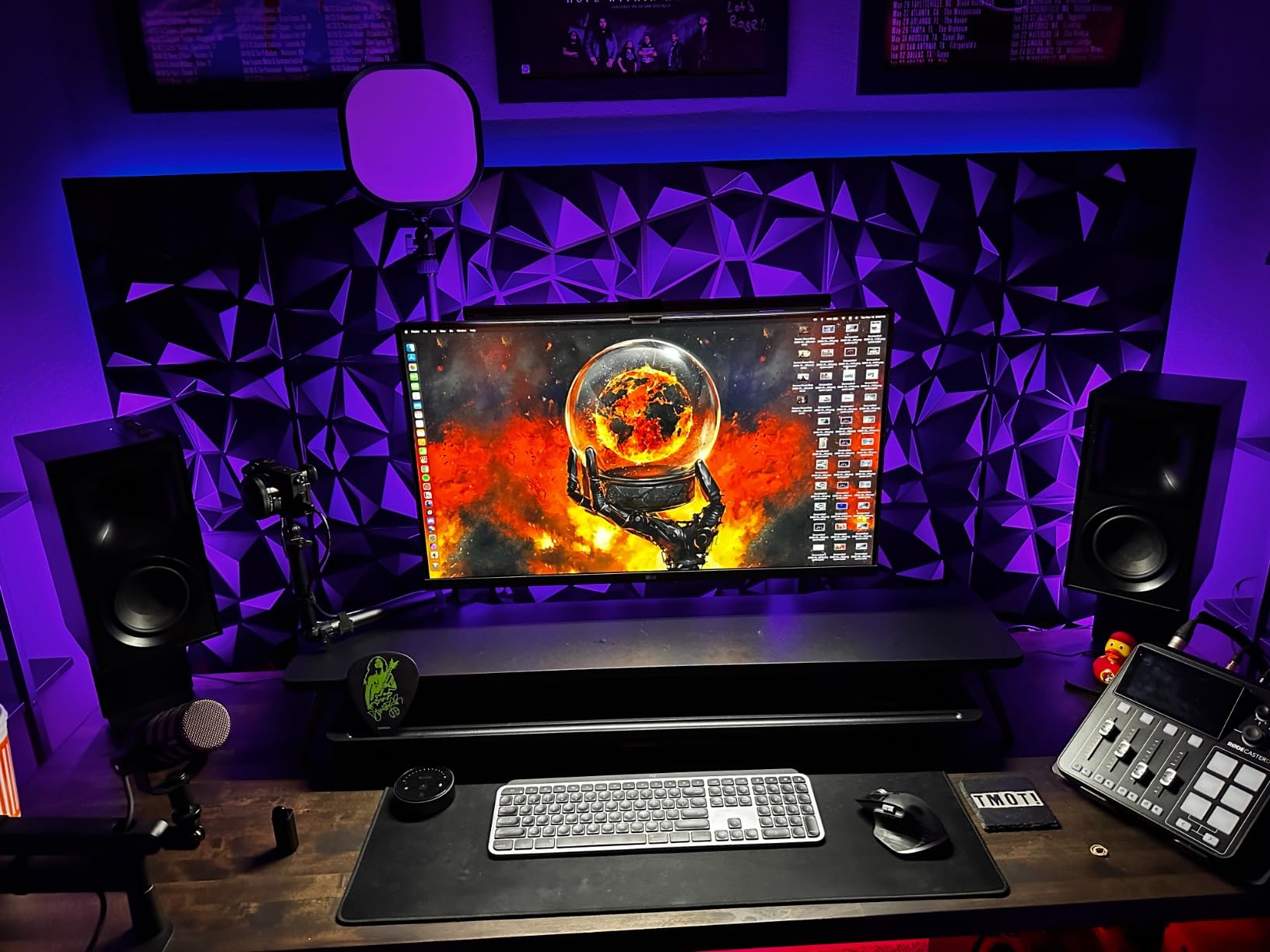 Quntis Monitor Light Bar with Remote, 20.1'' Dual Light Screen Light Bar, Sliding Weighted Clip Fit for All Screens, Adjustable Stepless Dimming, Eye Caring No Glare Gaming Work Desk Lamp, Gray customer photo 1