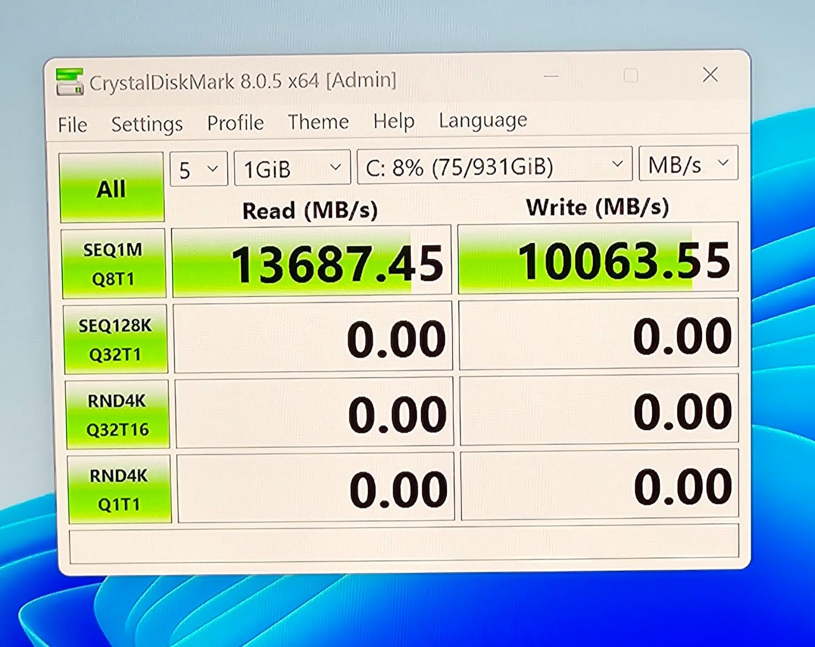 Crucial T705 PCIe Gen5 NVMe 1TB SSD, Up to 13,600MB/s, TLC NAND, Intel & Ryzen Compatible, for Hardcore Gaming & High-Speed Storage, Solid State Drive, Includes 1Mo Adobe CC – CT1000T705SSD3 customer photo 1