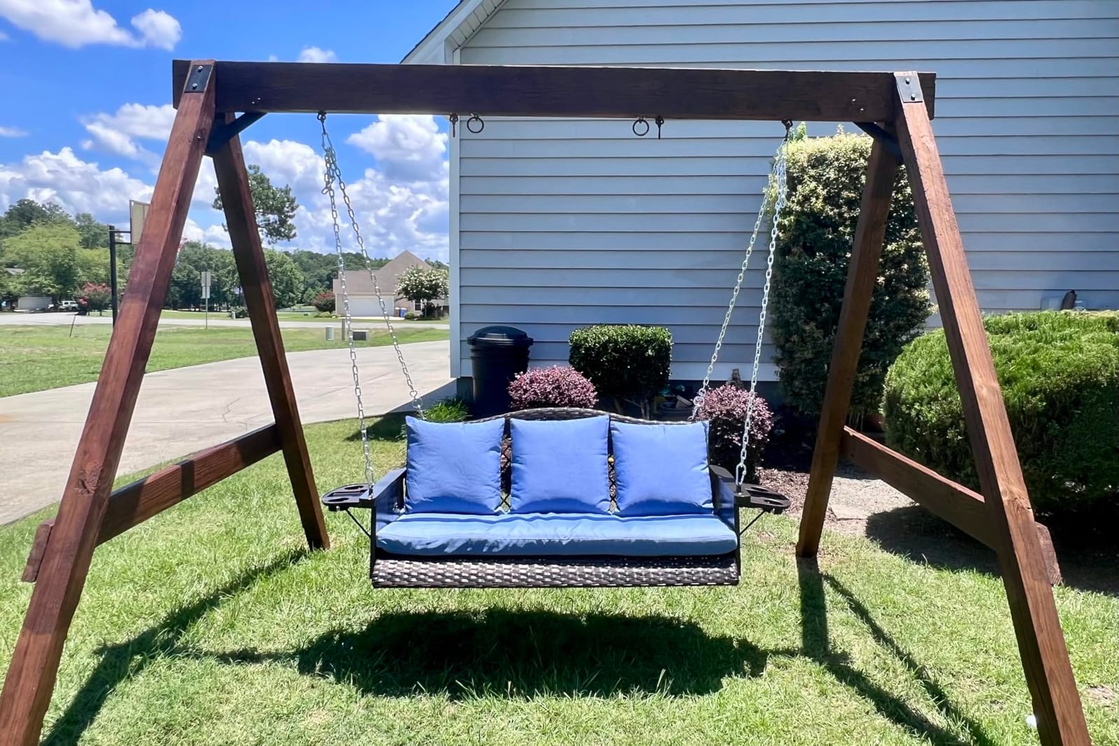 ZZW Upgraded Wicker Hanging Porch Swing Heavy Duty 900 LBS 3-Seat Outdoor Patio Swing Chair Bench for Adult w/ 8.9ft Hanging Chains Cushions and Cup Holder customer photo 1