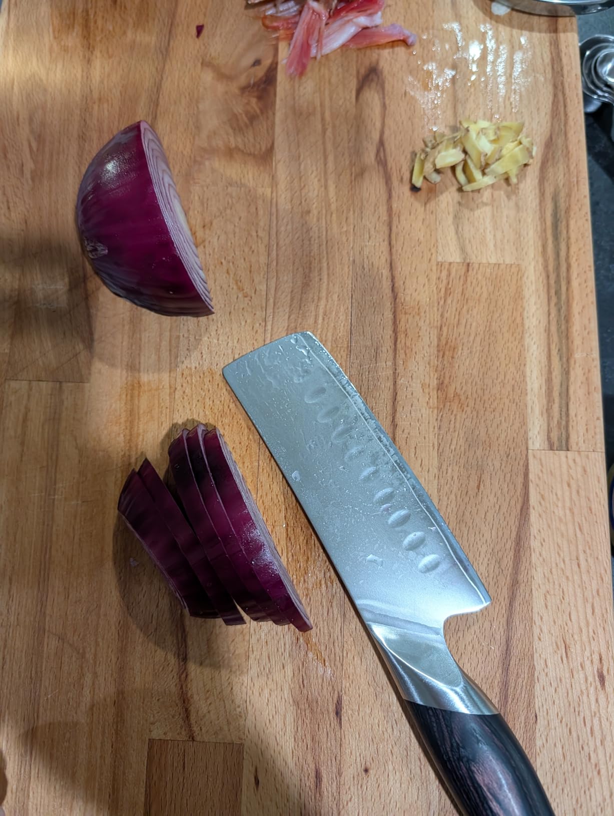 HOSHANHO 7 Inch Nakiri Knife, Ultra Sharp Japanese Kitchen Chef Knife | Multipurpose Japanese High Carbon Stainless Steel Meat Vegetable Sharp Kitchen Knife with Ergonomic Pakkawood Handle customer photo 1