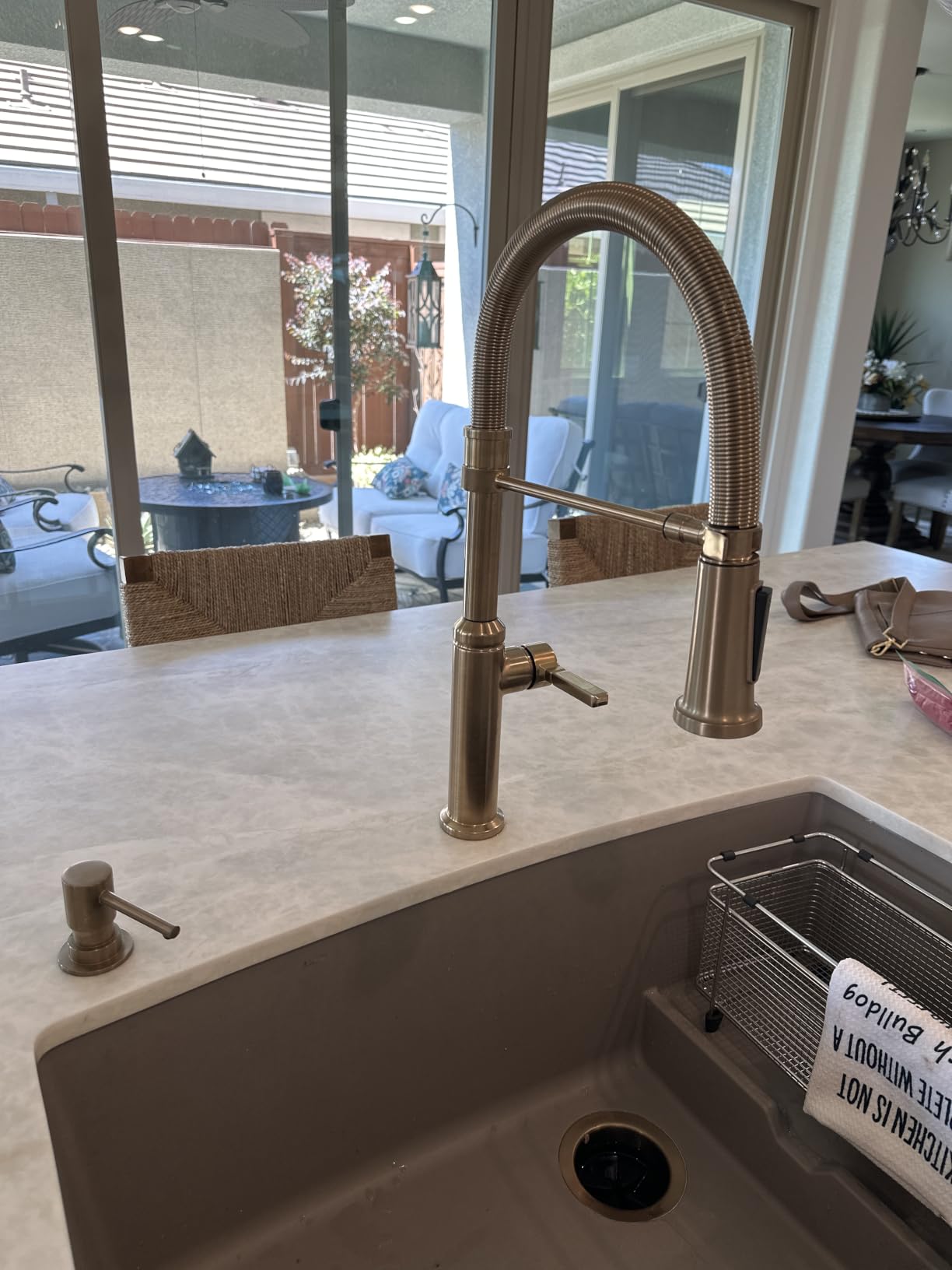 Delta Rhett Pro Style Commercial Kitchen Faucet with Pull Down Sprayer, Brushed Nickel Single Hole Kitchen Sink Faucet, Single Handle, Stainless 18829-SS-DST customer photo 1