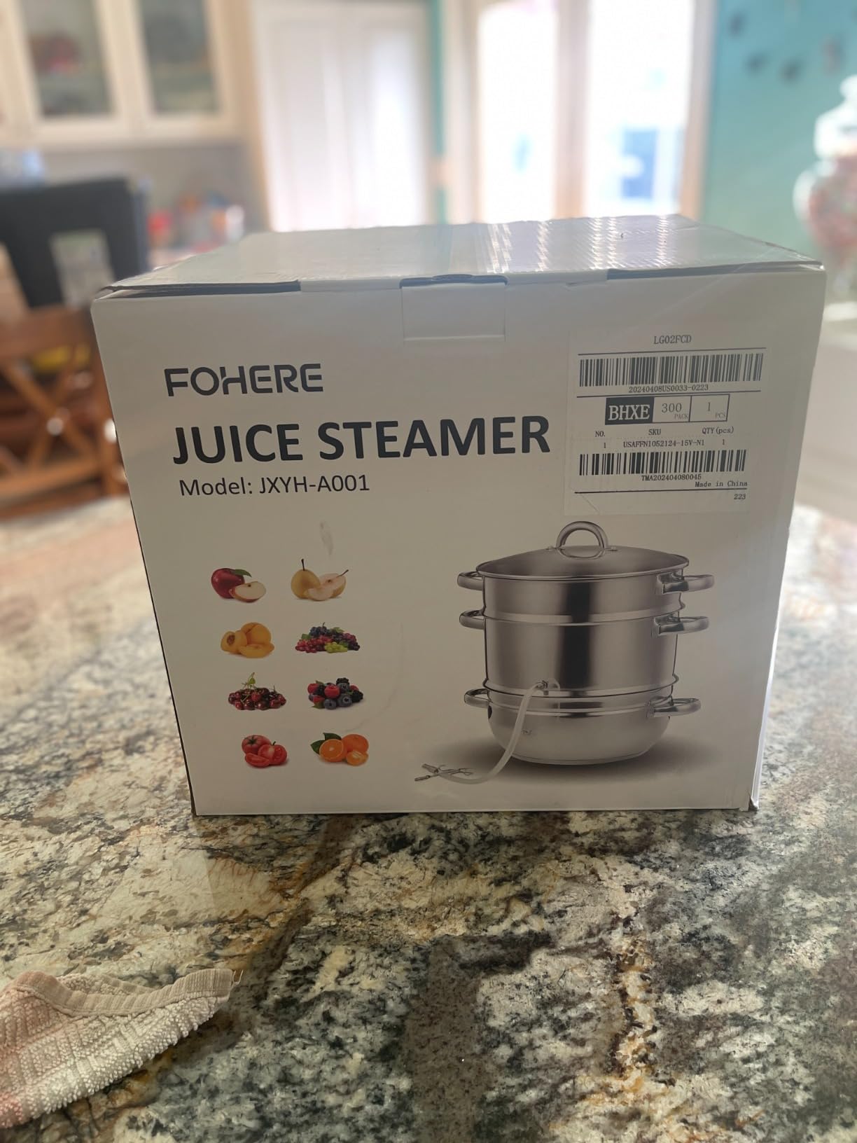 FOHERE 11Qt Steam Juicer Extractor Stainless Steel, Juice Steamer Pot for Fruit & Vegetables with Glass Lid, Hose, Clamp, Loop Handles, Ideal for Making Fresh Juice, Jelly, and Sauces customer photo 2