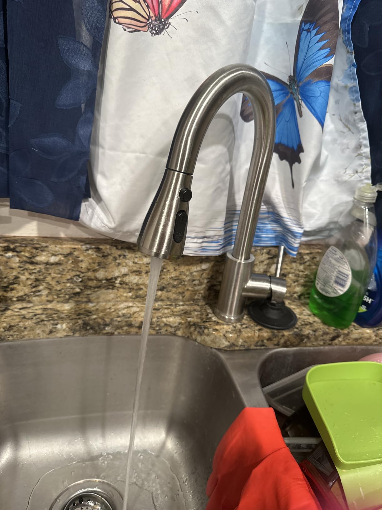 Hiqufet Touchless Kitchen Faucet, Pull Down Sprayer, Brushed Nickel customer photo 2