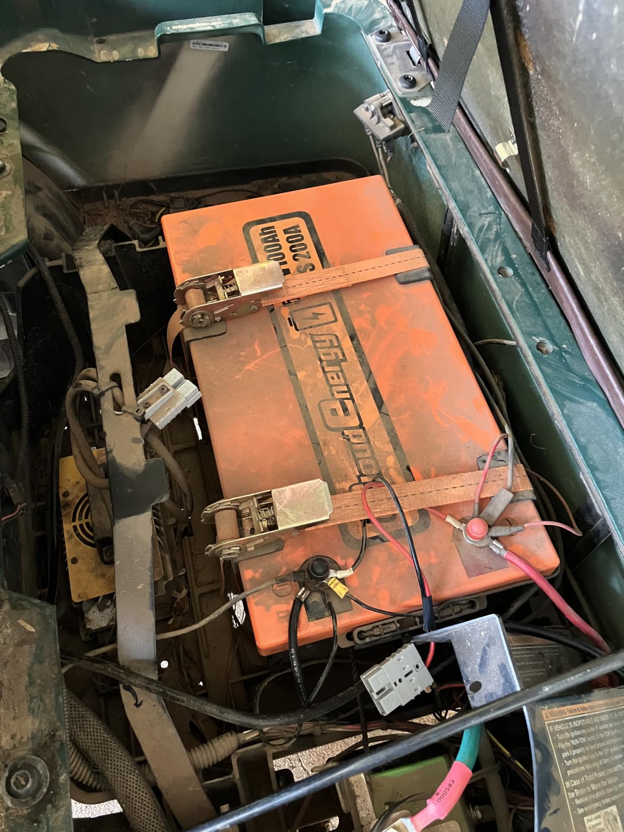 Cloudenergy 48V(51.2V) 105Ah LiFePO4 Lithium Golf Cart Battery Built-in 250A BMS,with Mobile APP,Touch Monitor and retention strap,6000+ Cycles,Perfect for Golf Carts(GFA48V-105AH With Charger) customer photo 1