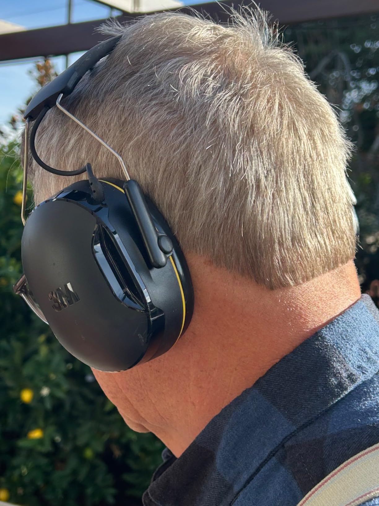 3M WorkTunes Connect Wireless Hearing Protector with Bluetooth customer photo 1