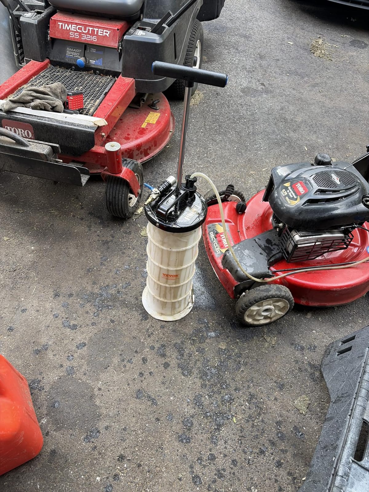 VEVOR 6.5L Pneumatic/Manual Oil Extractor Pump, Fluid Extractor Pump customer photo 2