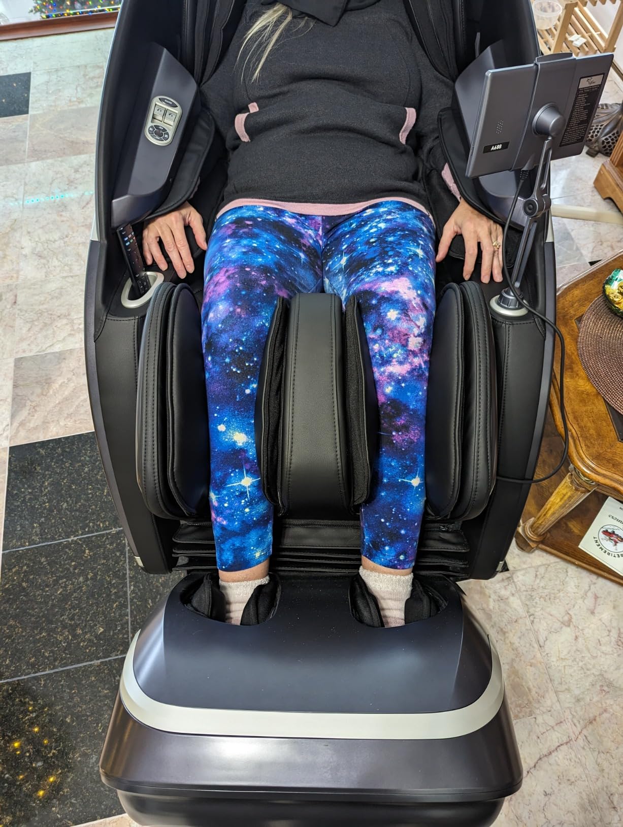 Alfine A688 Heaven Duet Massage Chair-4D & 3D Dual-Mechanism Zero Gravity Recliner with Yoga Stretch and Electric Automatic Footrest Extension-Full Body Relaxation (Brown) customer photo 2