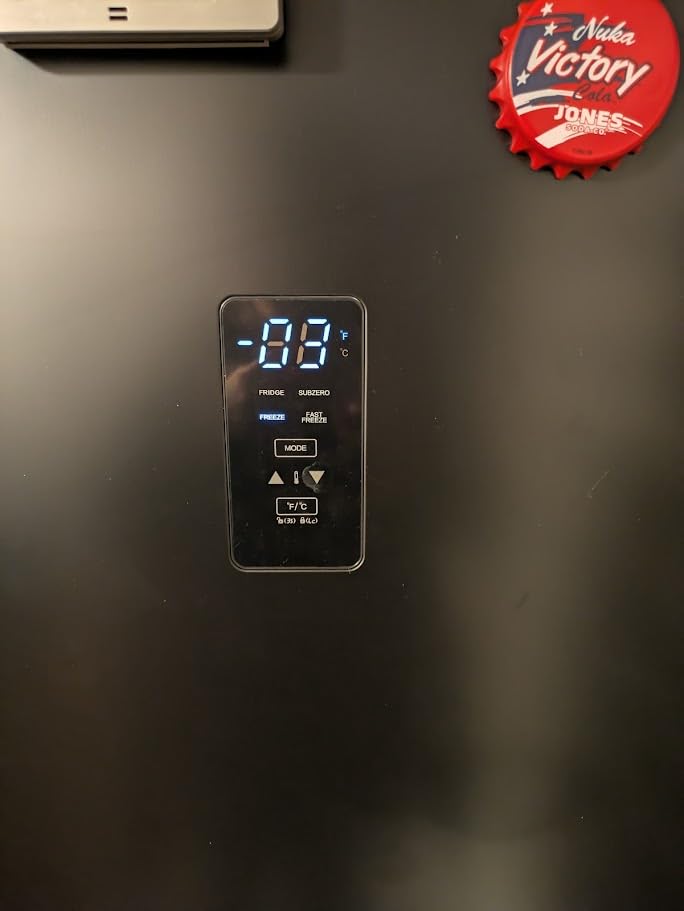 BLACK+DECKER 16 Cu. Ft. French Door Refrigerator, Built-in Ice Maker, White customer photo 2