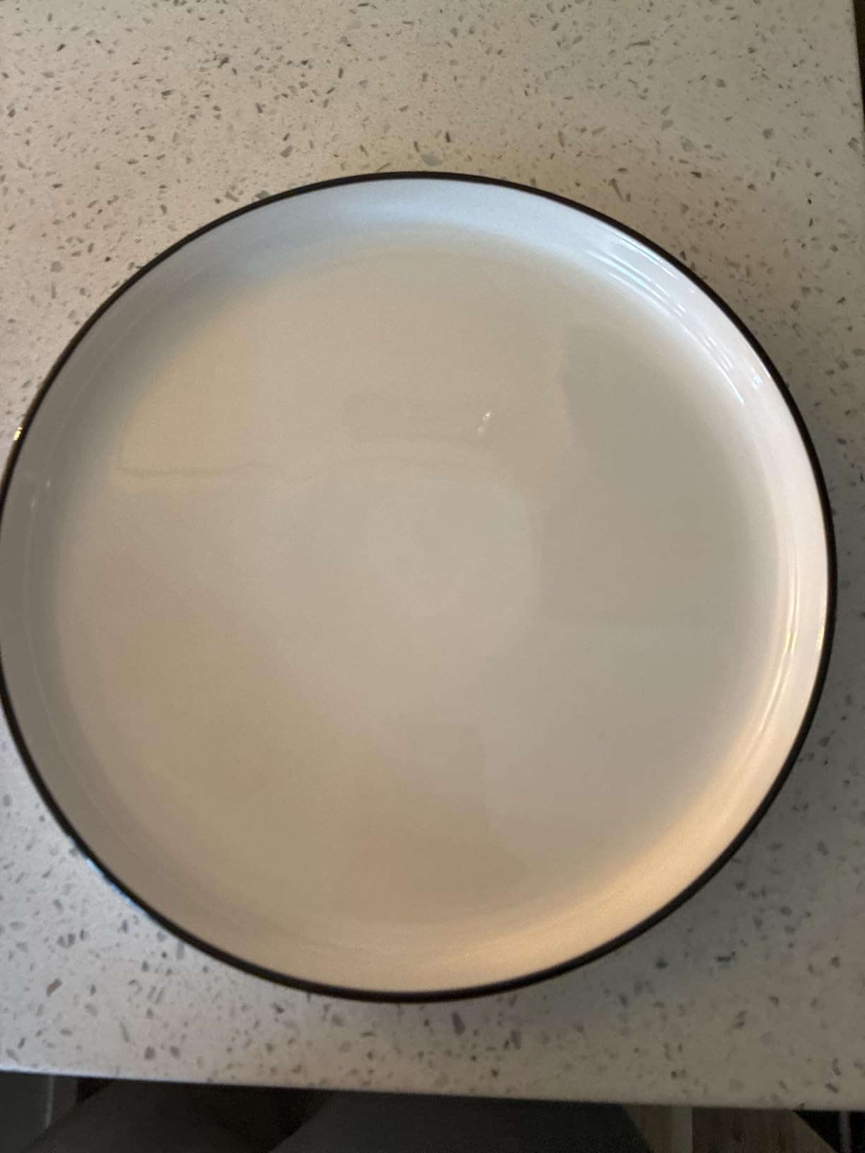 MALACASA Plates and Bowls Sets, 12 Pieces Modern Porcelain Dinnerware Set for 4 White Kitchen Dinner Dining Ware Set wtih Black Rim Ceramic Dishware Dishes Microwave and Dishwasher Safe, Series LUNA customer photo 1