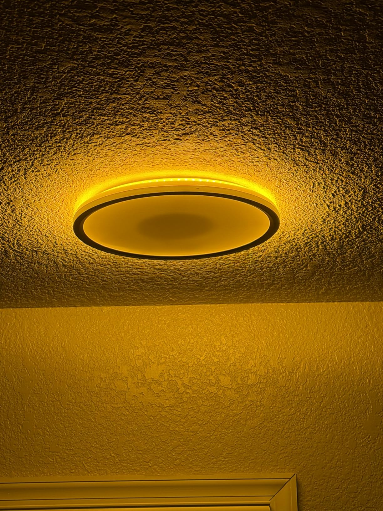 AmazeFan 12Inch LED Flush Mount Ceiling Light with Remote Control, Dimmable Night Light 1800K 3000K/4000K/6500K 24W Low Profile Hardwiring Ceiling Lamp for Bedroom LivingRoom Kitchen Hallway-Black customer photo 1