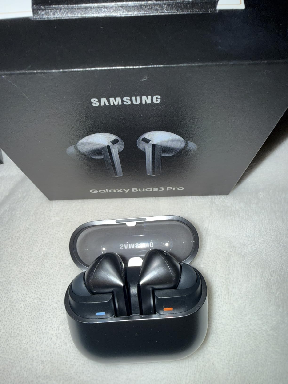 SAMSUNG Galaxy Buds3 Pro (2024, ANC) Water Resistant, AI Real-Time Language Interpreter, True Wireless Bluetooth 5.4 Earbuds, Hi-Fi, Noise Cancelling, Touch Control, International Model R630 (Silver) customer photo 1