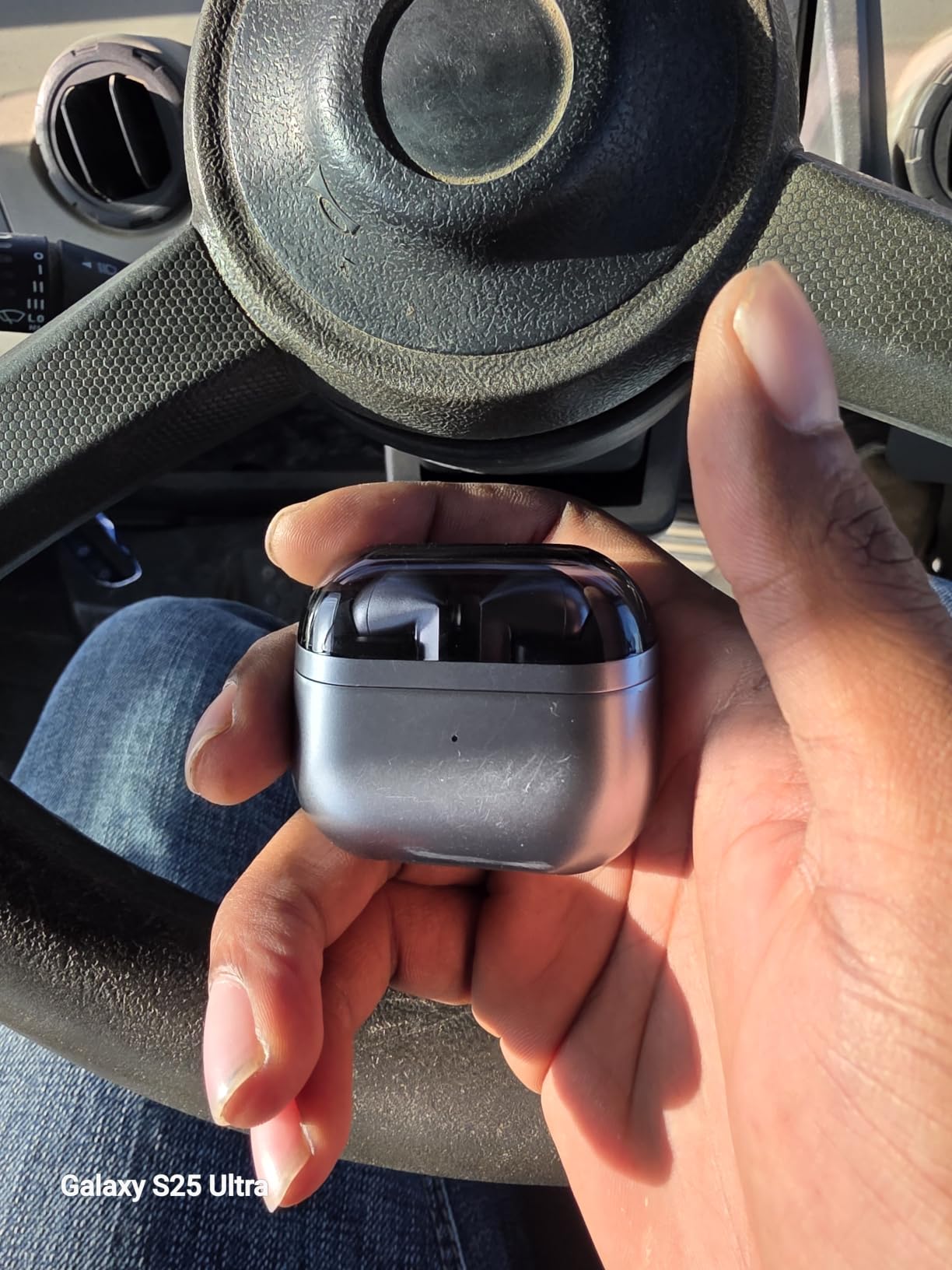 SAMSUNG Galaxy Buds3 Pro (2024, ANC) Water Resistant, AI Real-Time Language Interpreter, True Wireless Bluetooth 5.4 Earbuds, Hi-Fi, Noise Cancelling, Touch Control, International Model R630 (Silver) customer photo 2