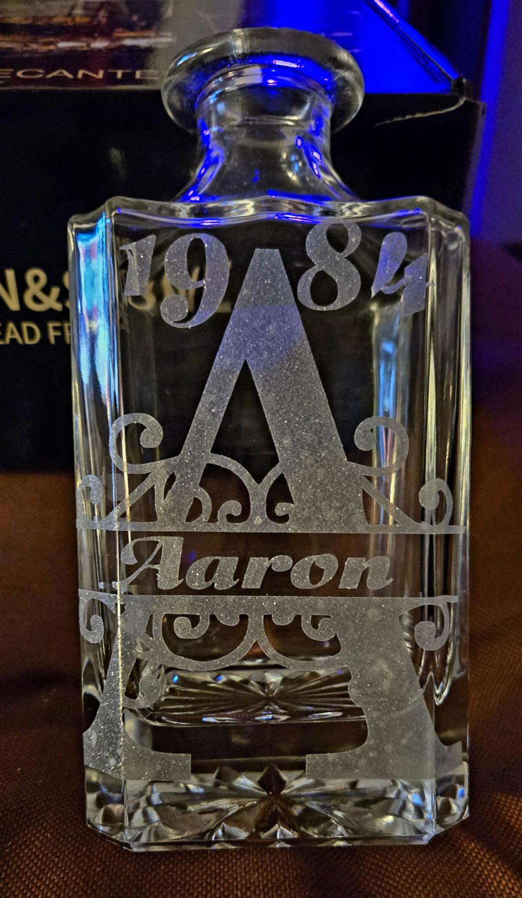 Square 25Oz Whiskey Liquor Decanter Set With 2 Glasses in Box customer photo 2
