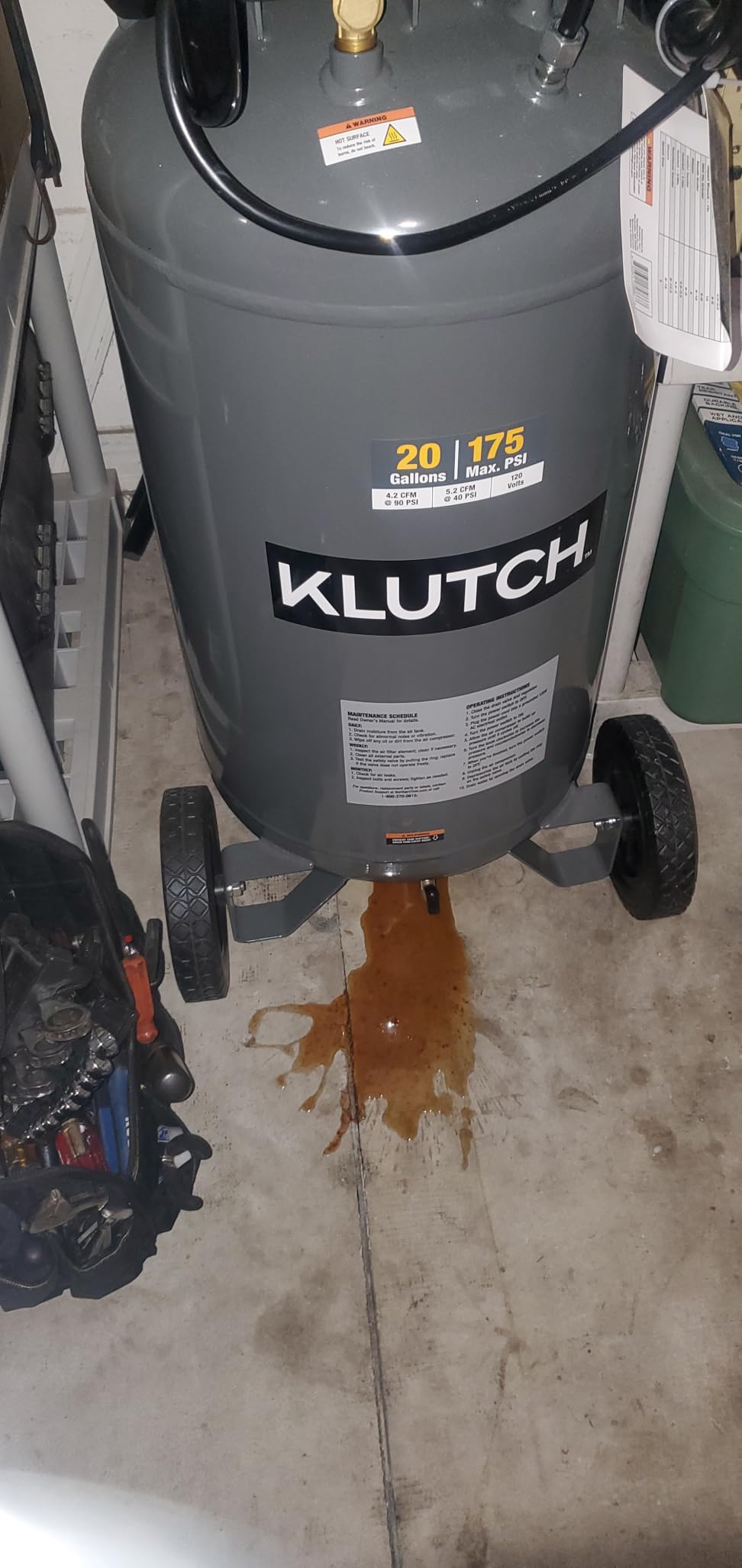 Klutch 20-Gallon Air Compressor, 2 HP, 120V, 175 PSI, 4.2 SCFM at 90 PSI customer photo 2