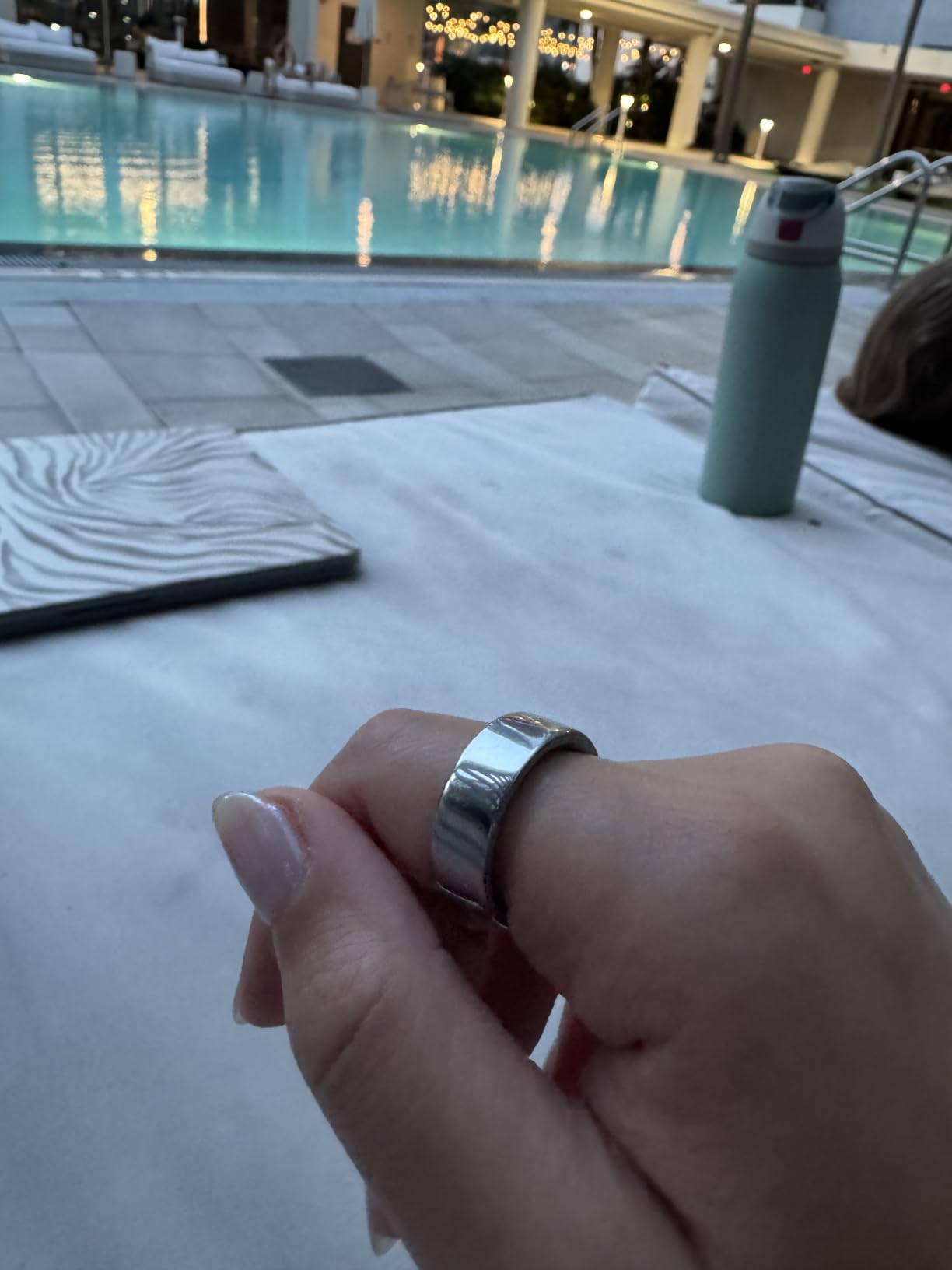 OURA Ring 4 Smart Ring - Black - Size 8 customer photo 1