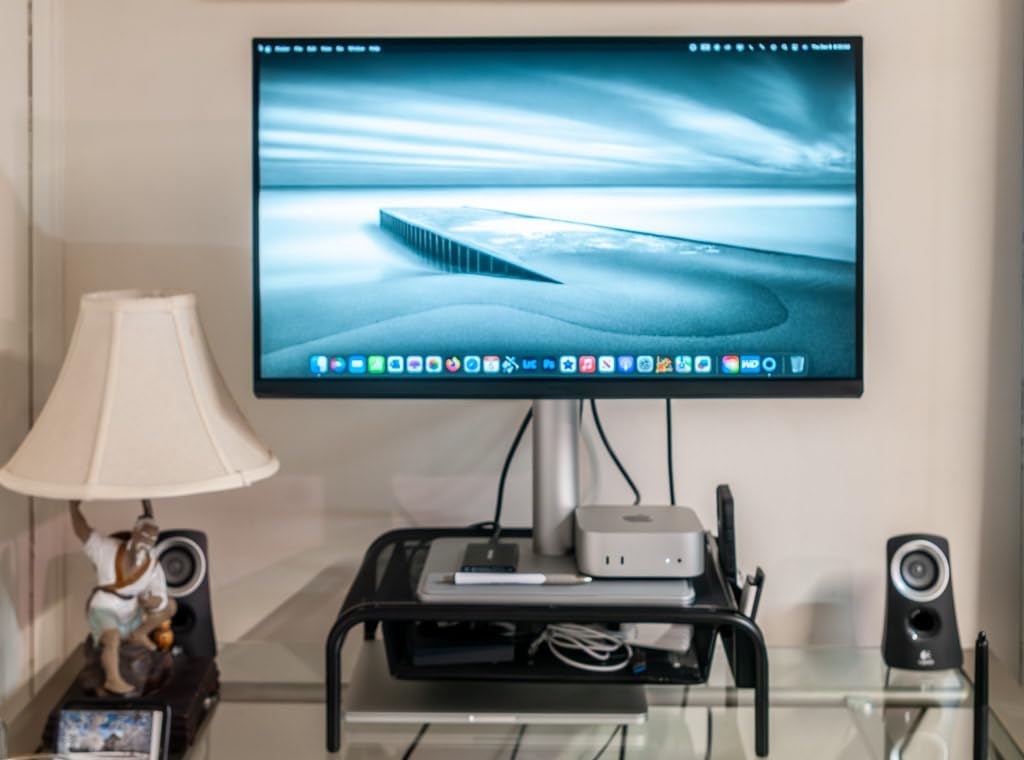 BenQ MA270U 27” 4K 3840x2160 Monitor for MacBook® Pro/Air, Dual USB-C, 90W Power Delivery, Mac Color Match, USB Hub, Brightness & Volume Control on Mac, Height & Tilt Adjustable Stand, P3 Color Gamut customer photo 1