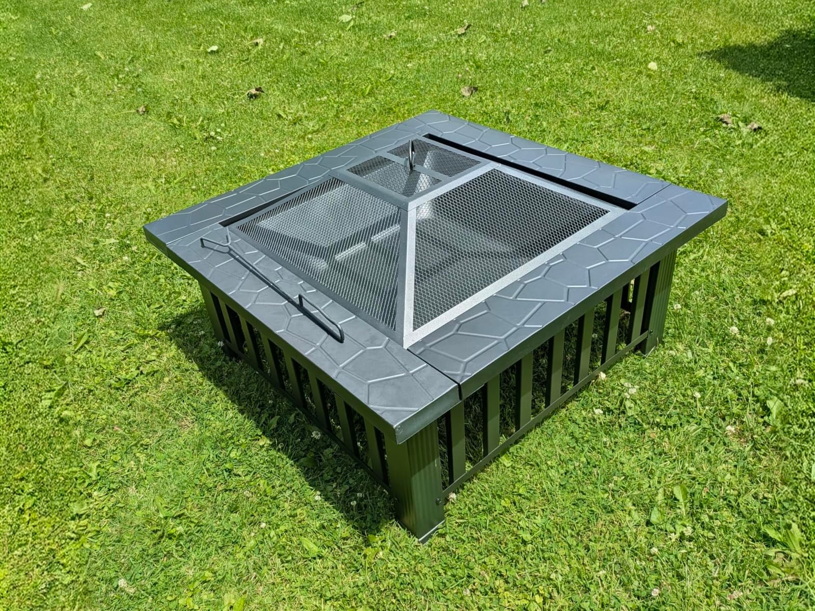 EcoNook 32 inch Square Outdoor Fire Pit Table with Spark Screen customer photo 2