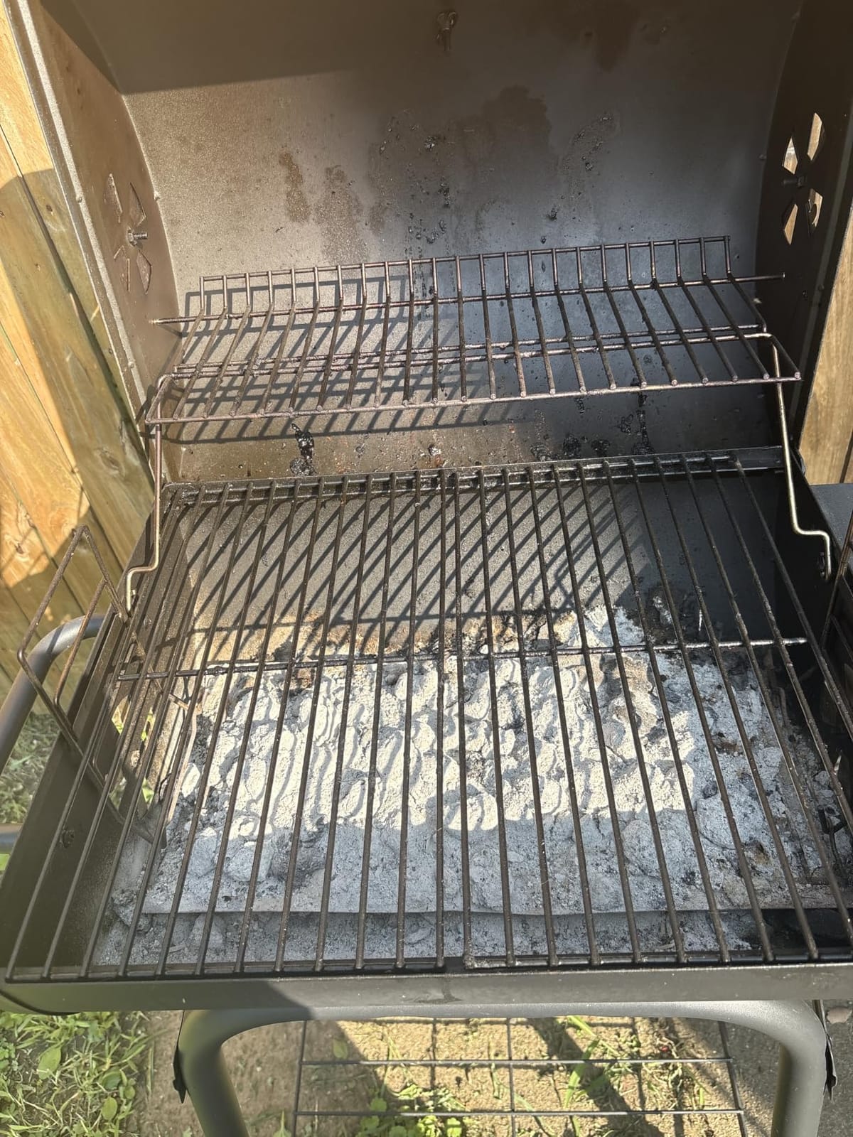Kendane Barrel Charcoal Grill, Large Charcoal Grills with Side Shelf customer photo 2