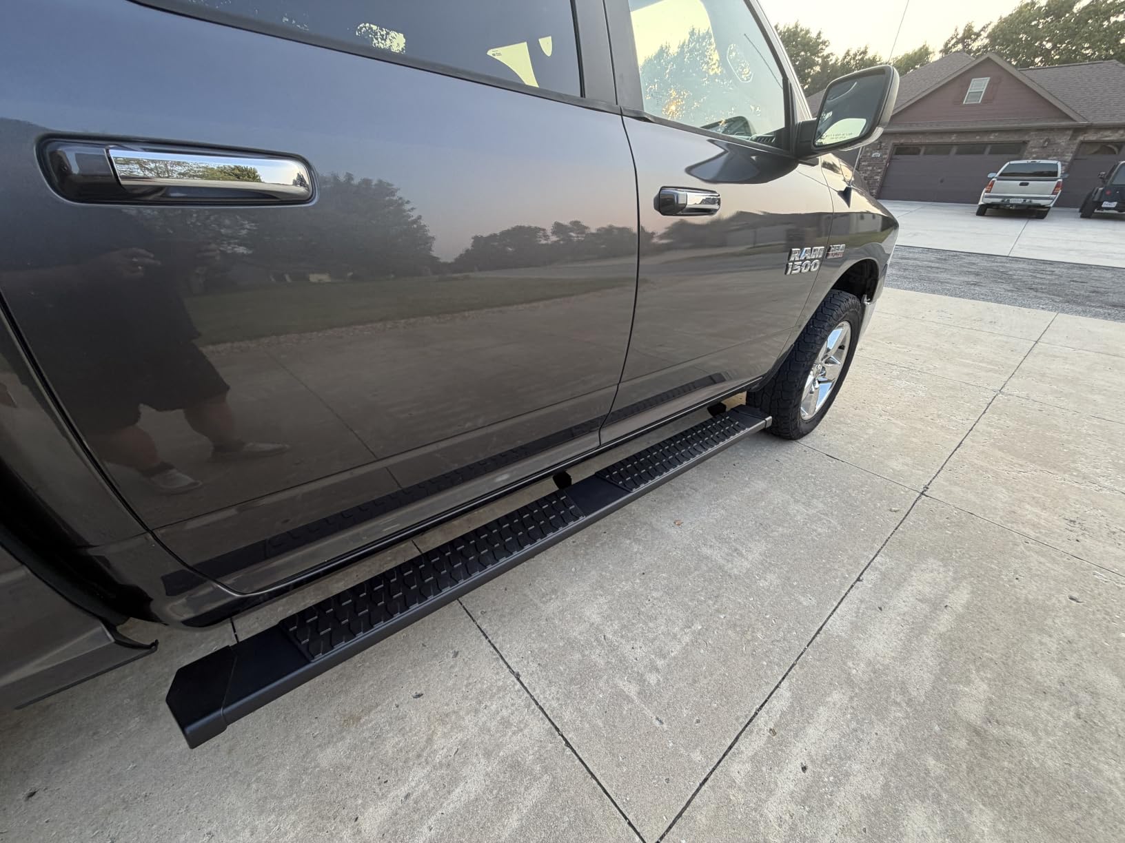 Crew Cab Running Boards Side Steps Compatible with 2019-2026 Chevy Silverado & GMC Sierra 1500 (Excl 2019 Ld/Lt), 2020-2026 2500 HD 3500 HD, Black Textured Aluminum Nerf Bars customer photo 1