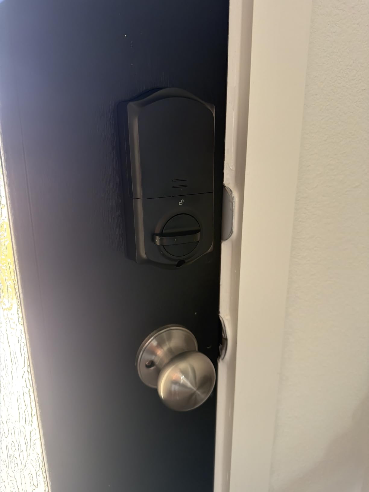 Veise VE017 Fingerprint Smart Door Lock with App Control, Matte Black customer photo 2
