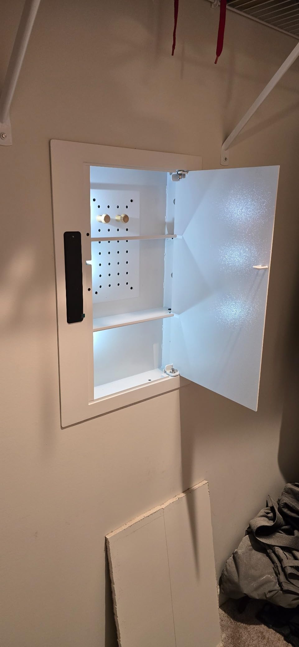Grimtron Quick Access Electronic Wall Safe with Removable Shelves & Hooks customer photo 1